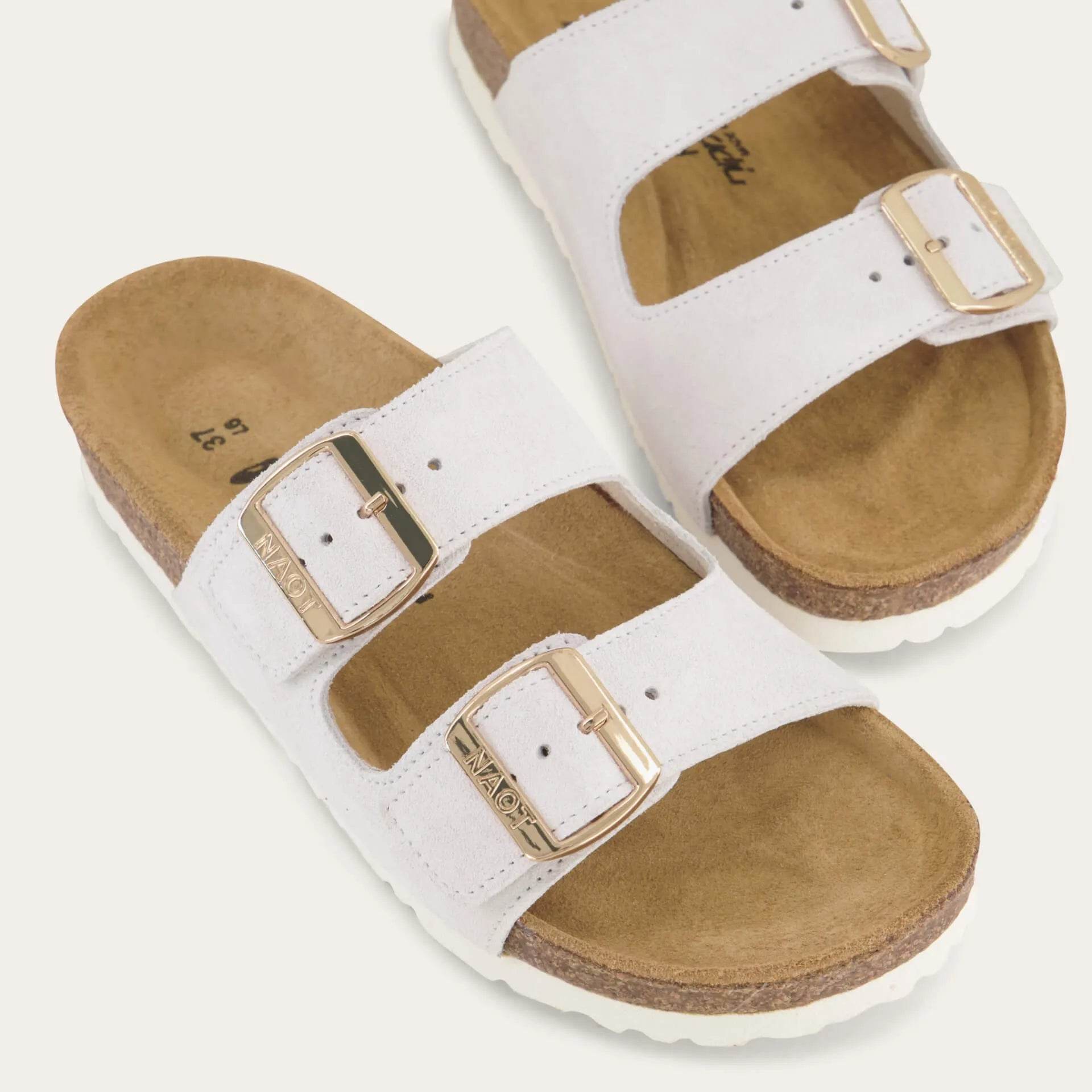 נעל שחר נשים שפאלט לבן - נאות ישראל