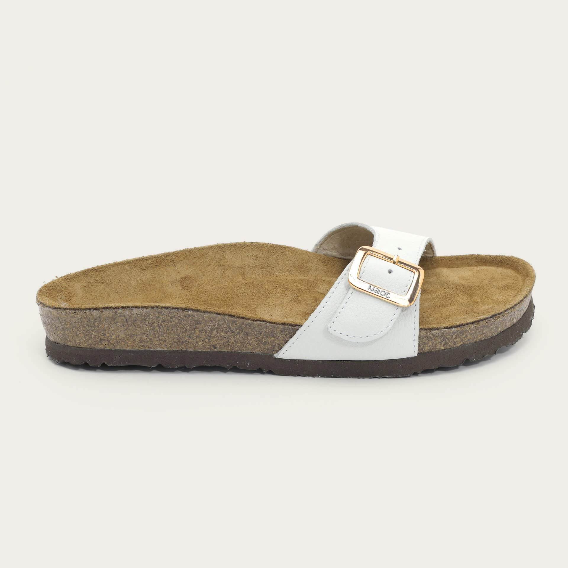 נעל עופרי ש.לבן מט שבור - נאות ישראל