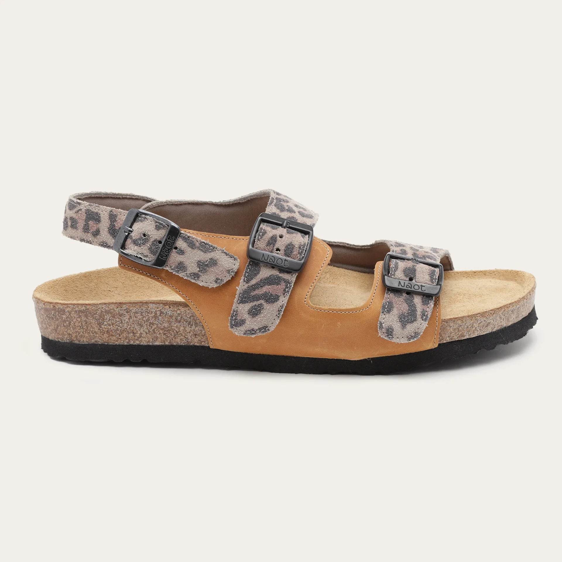 נעל דגן נשים EA7+EB6 - נאות ישראל