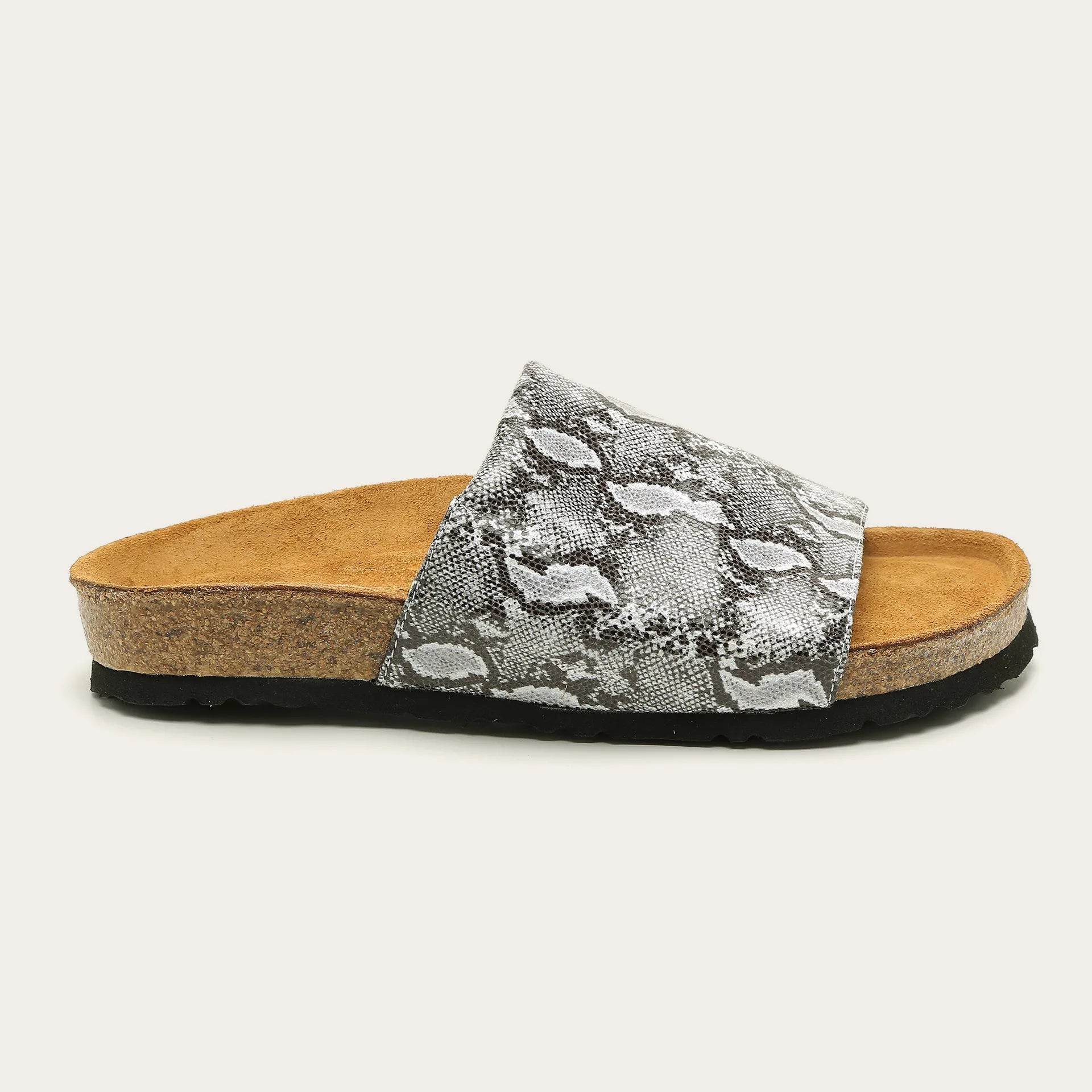 נעל אנהיים ליקרה נחש שחור לבן - נאות ישראל