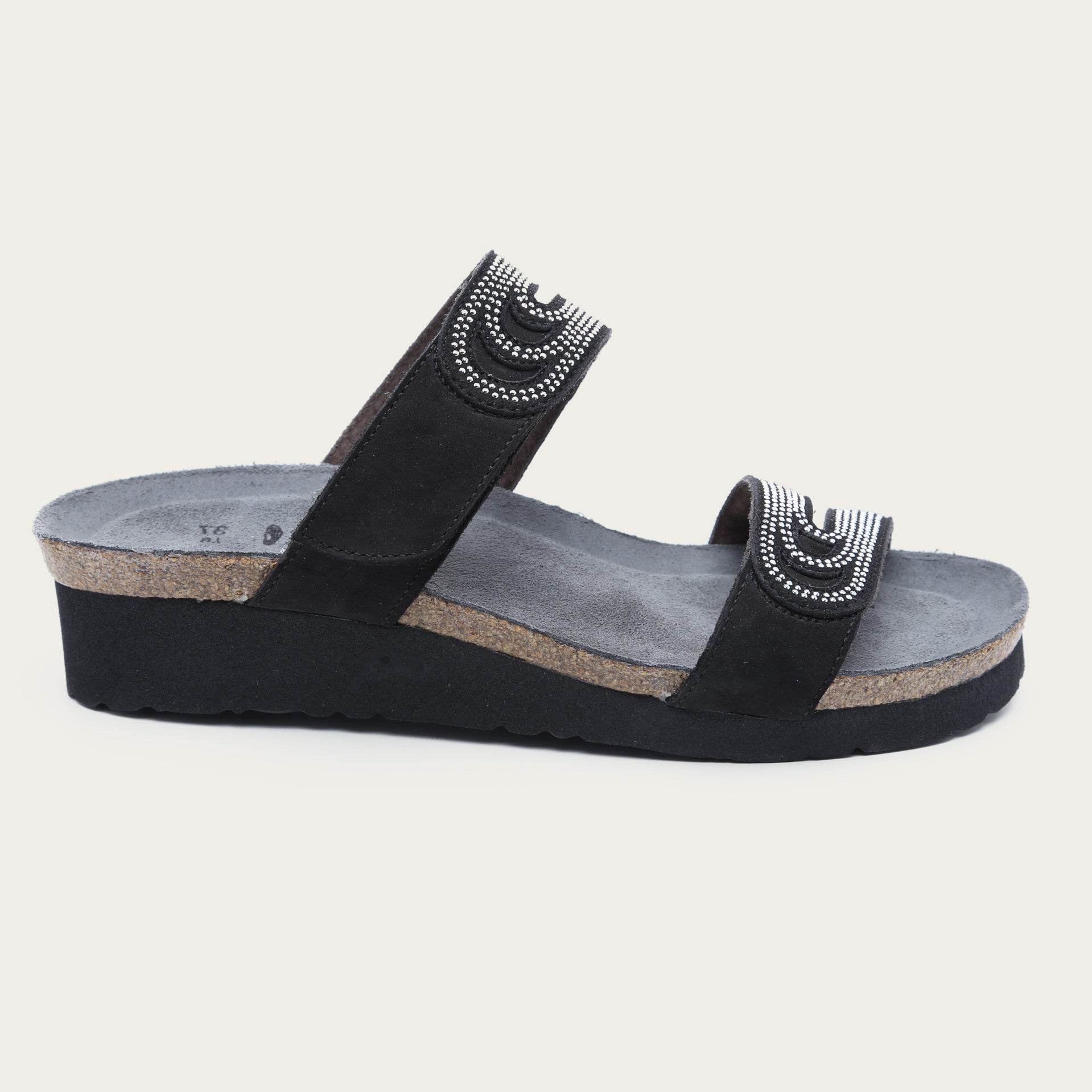 נעל איינסלי B12+BT2 - נאות ישראל