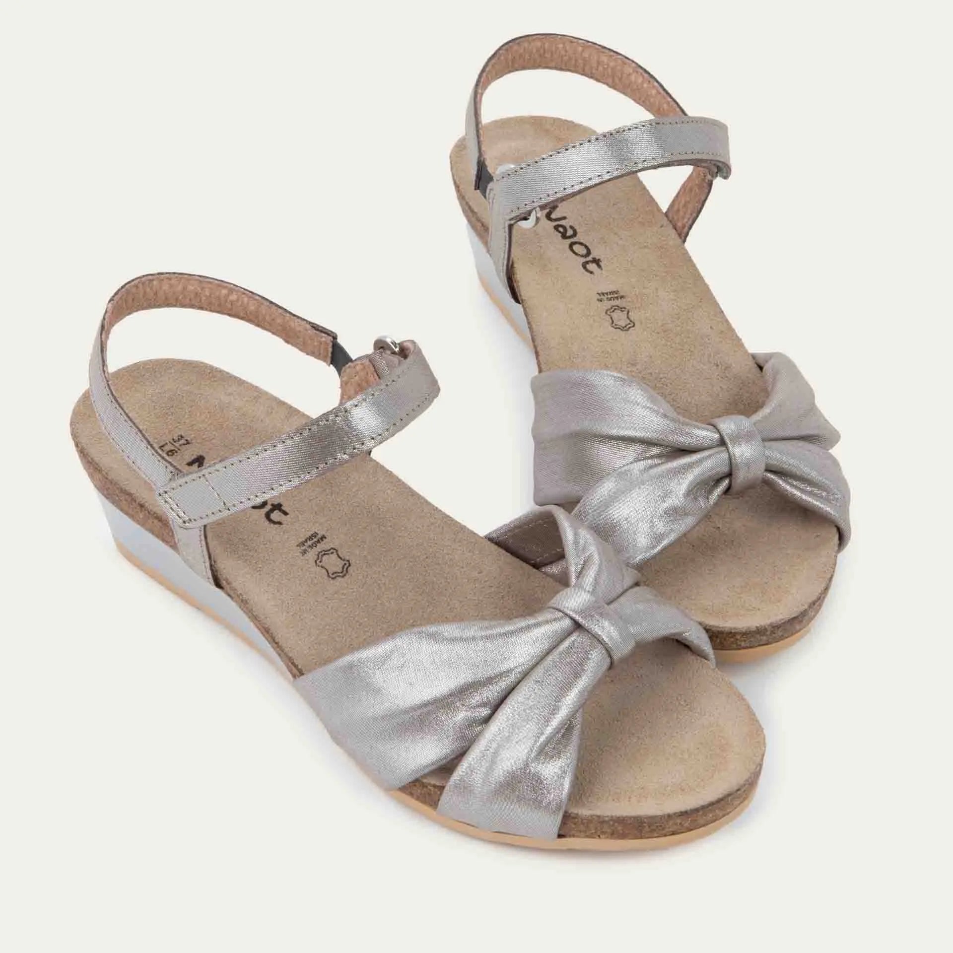 מאדאם ע.כסף חוטים