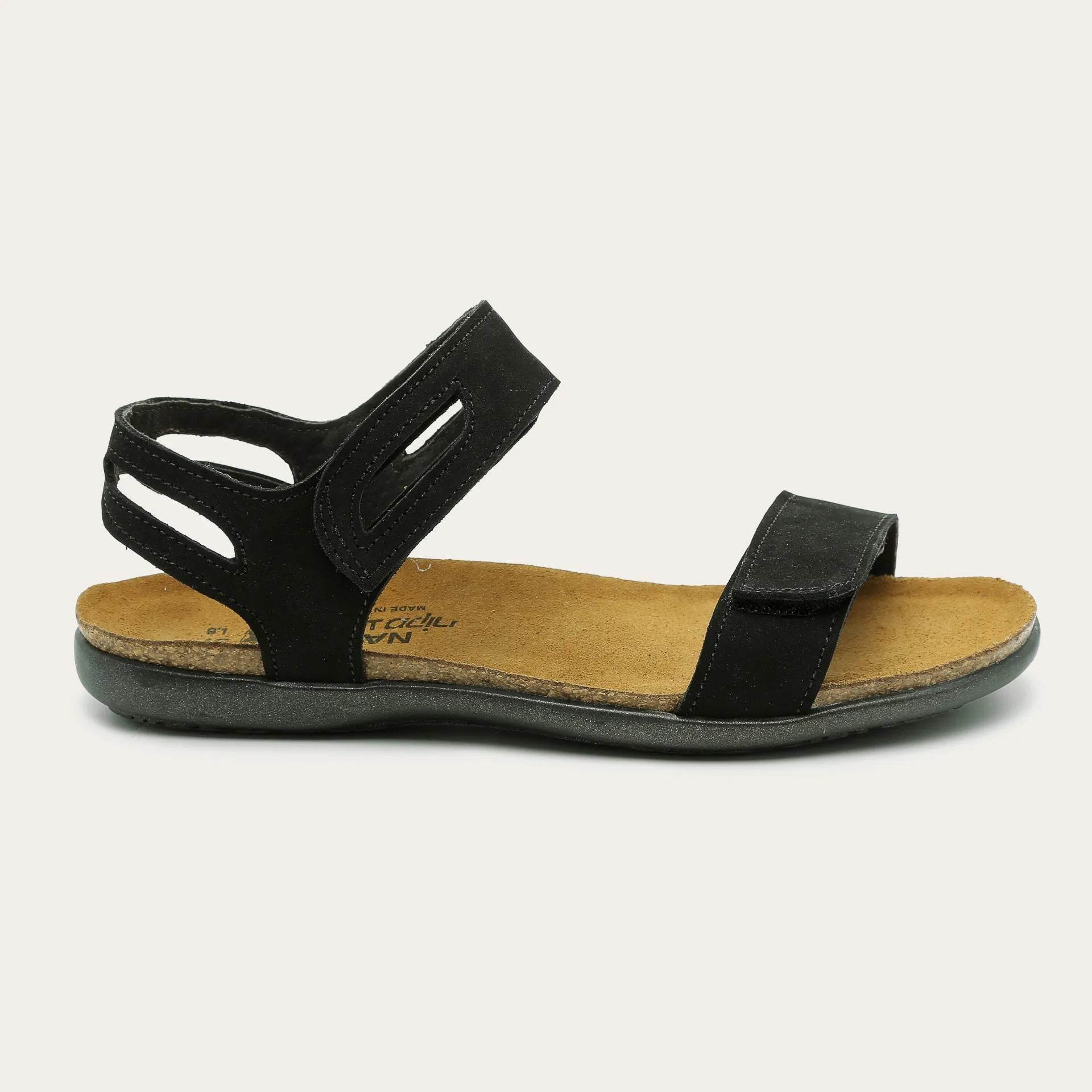 נעל קורטני נ.שחור קטיפתי - נאות ישראל