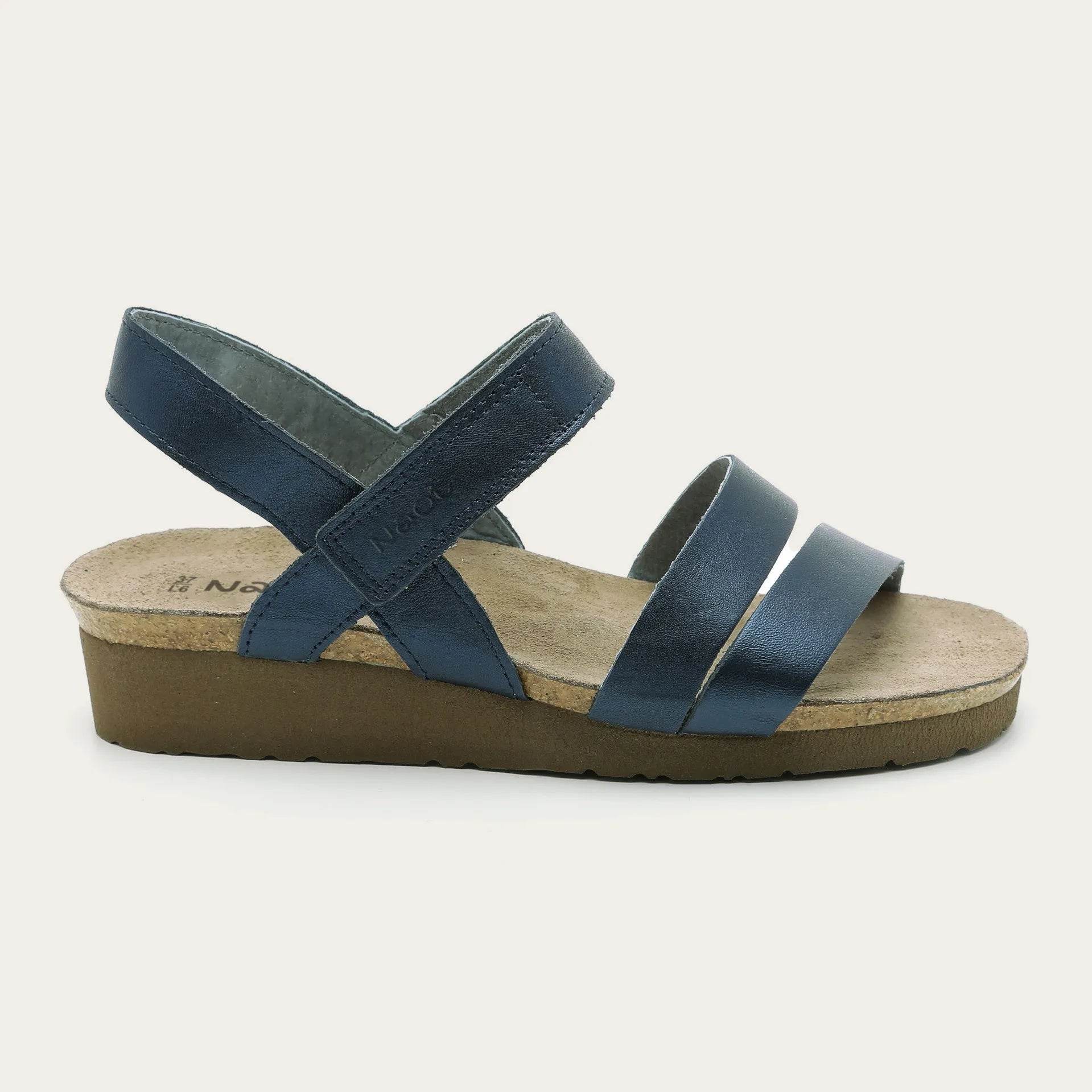 נעל קיילה רחב ע.כחול סאטן דיו - נאות ישראל