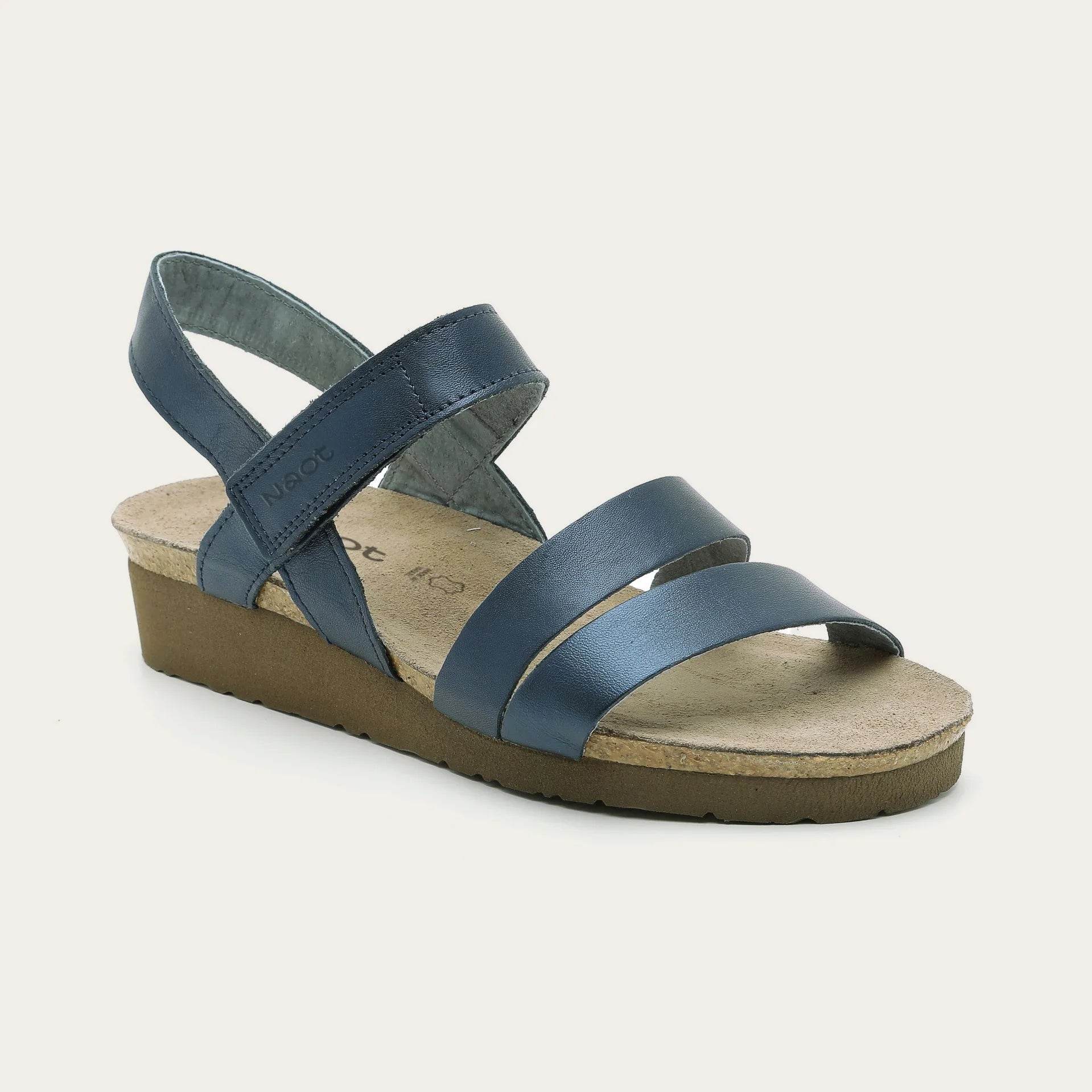 נעל קיילה רחב ע.כחול סאטן דיו - נאות ישראל