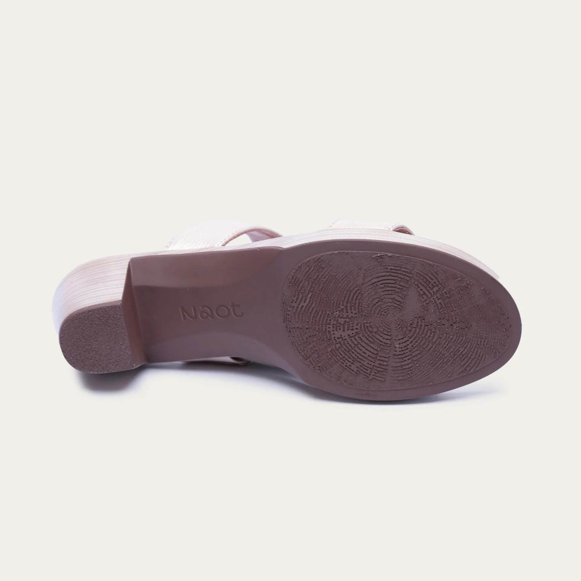 נעל פייט עור.זהב נוצץ - נאות ישראל