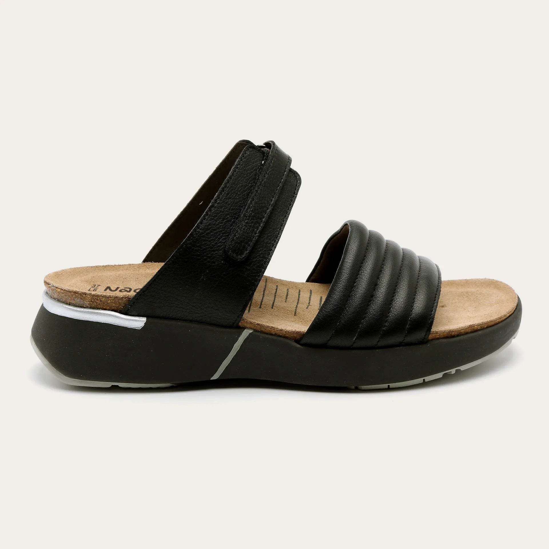 נעל ווסטה ע.שחור כפפה - נאות ישראל