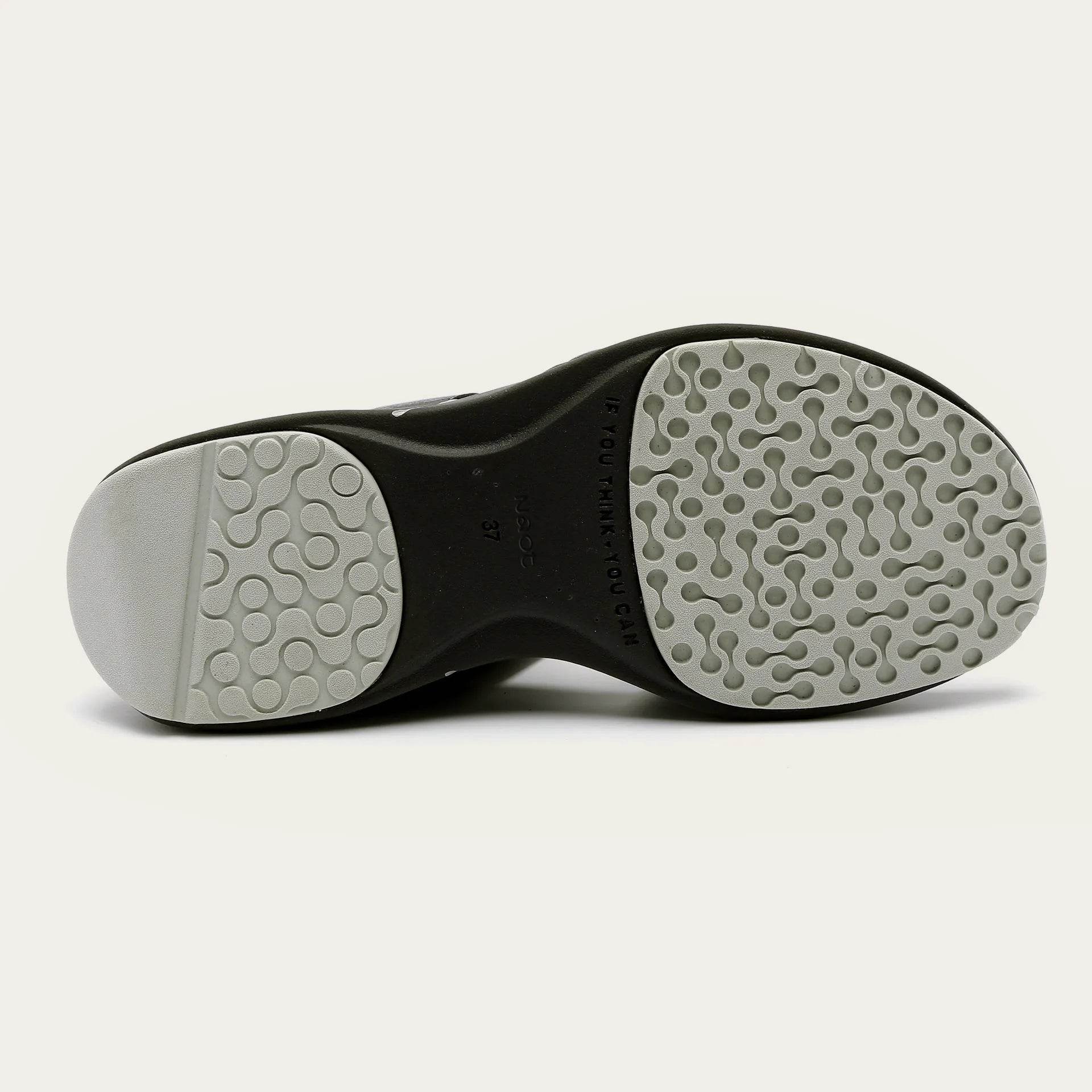 נעל ווסטה ע.שחור כפפה - נאות ישראל