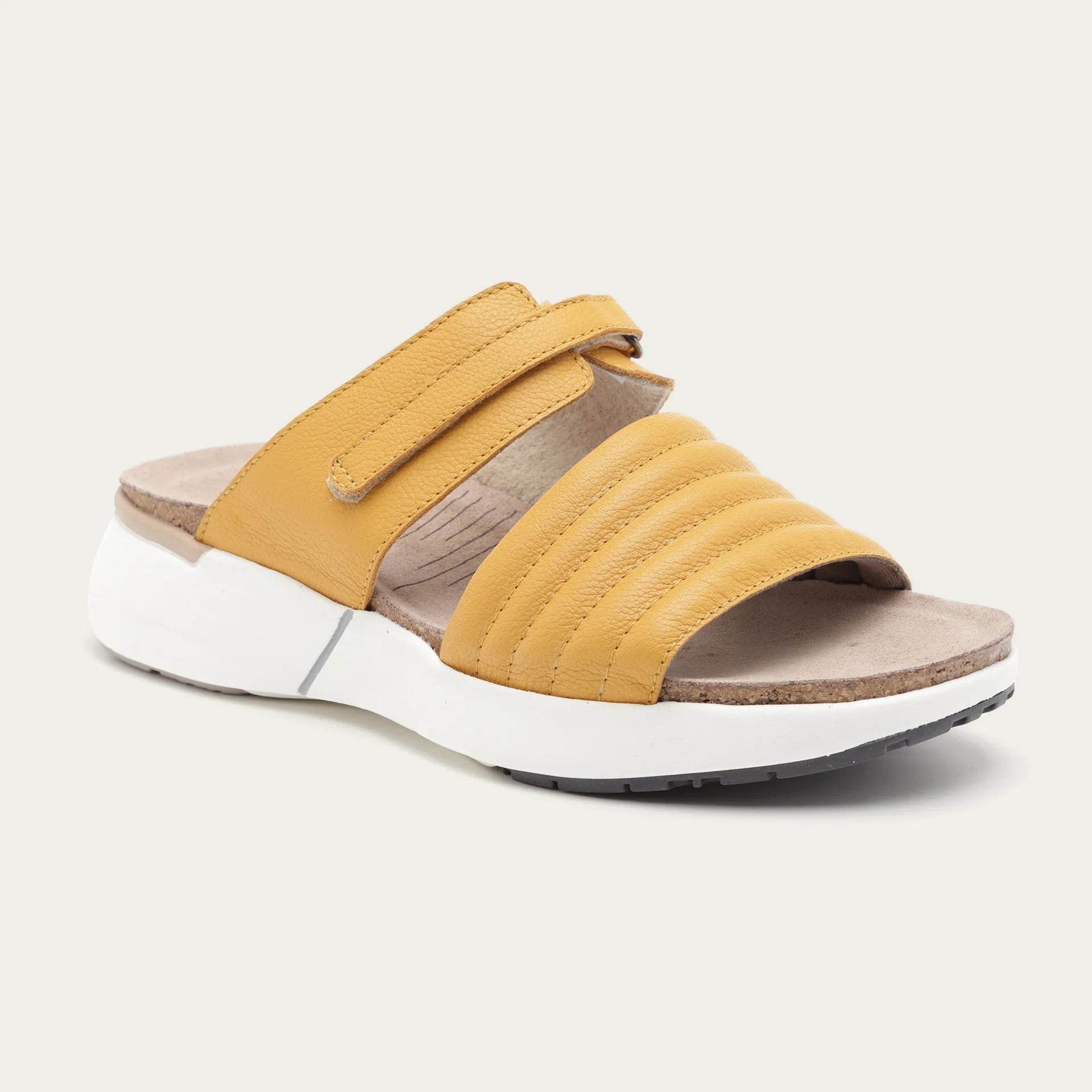 נעל ווסטה עור צהוב מנגו - נאות ישראל