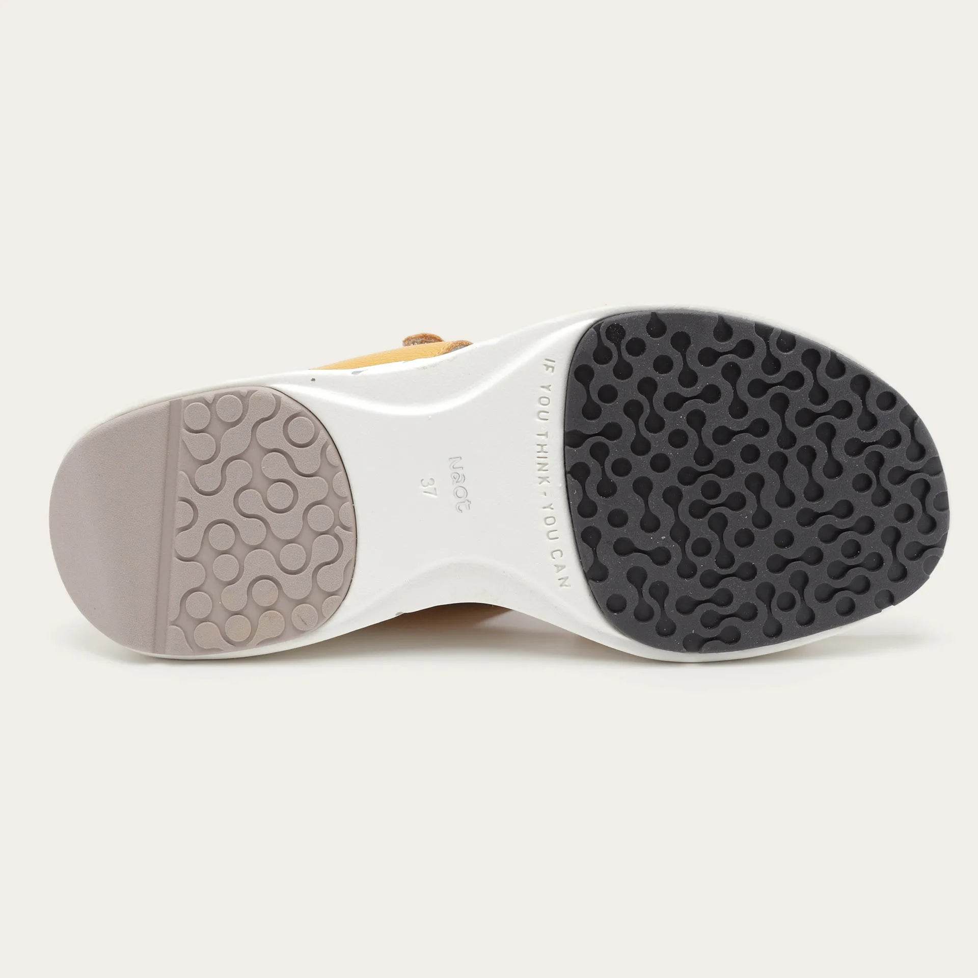 נעל ווסטה עור צהוב מנגו - נאות ישראל