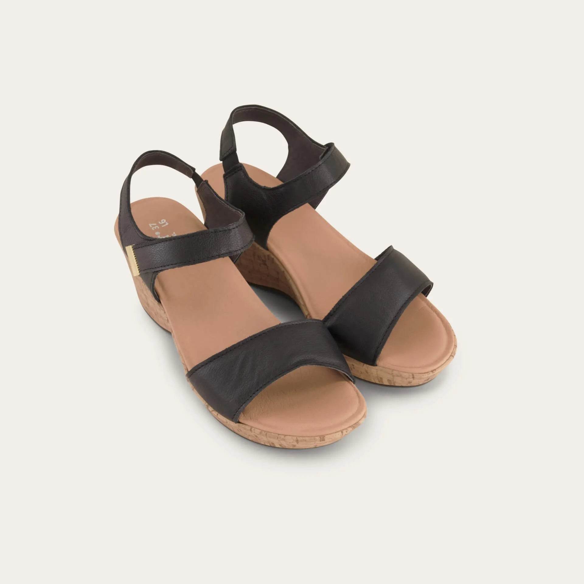 נעל סאמר ע.שחור כפפה - נאות ישראל