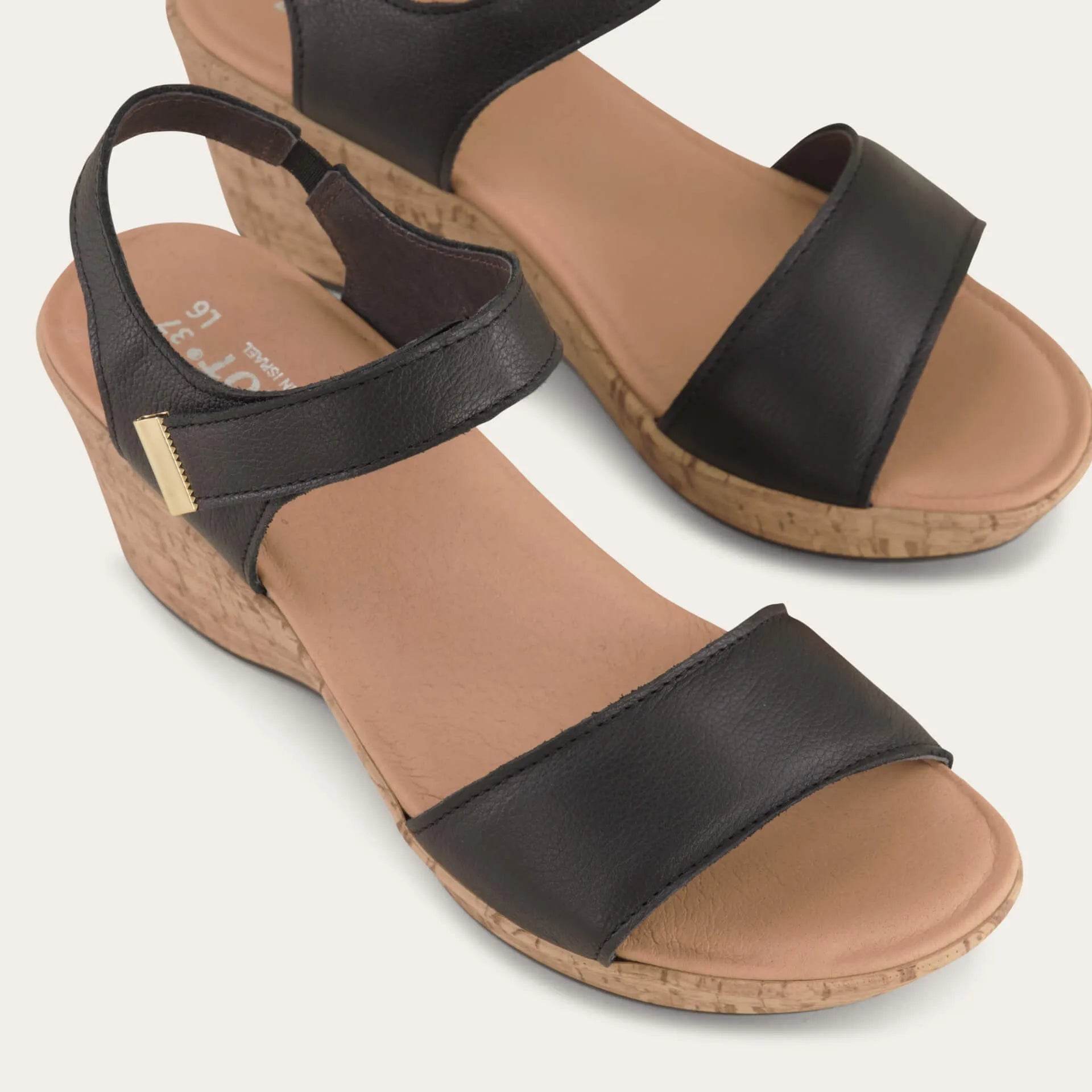 נעל סאמר ע.שחור כפפה - נאות ישראל