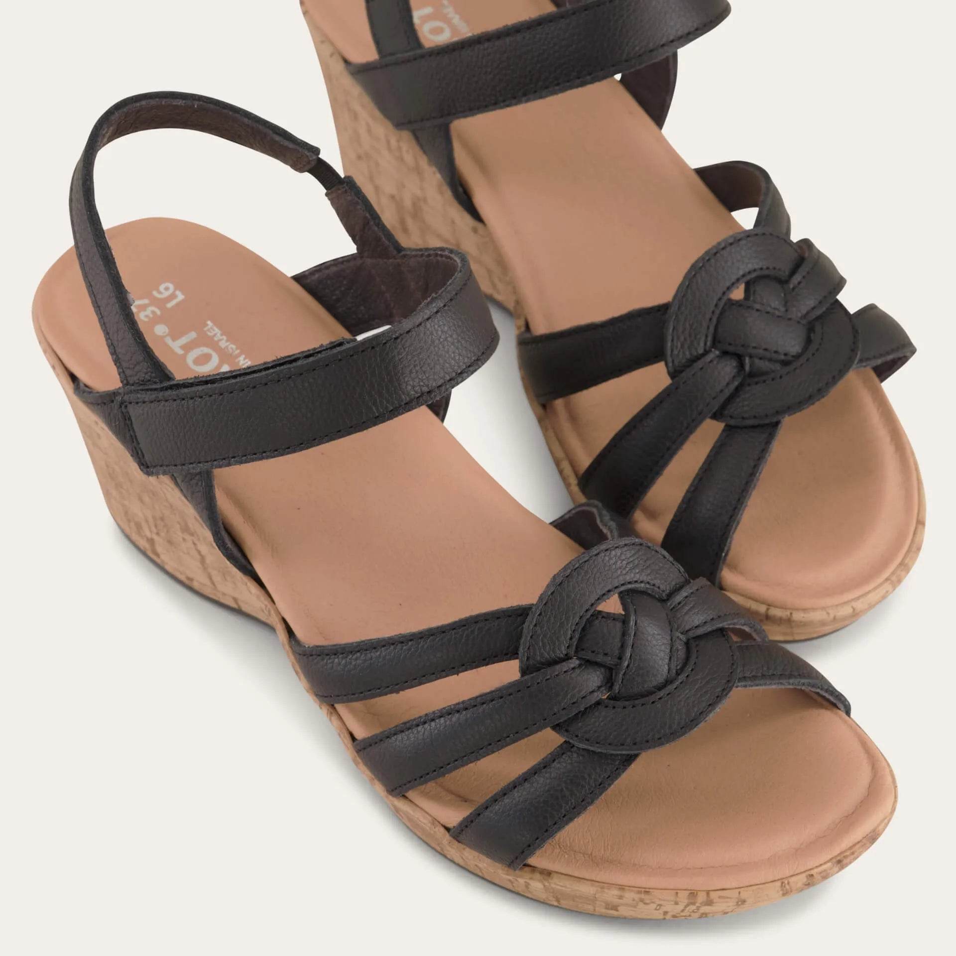 נעל טרופיקל ע.שחור כפפה - נאות ישראל