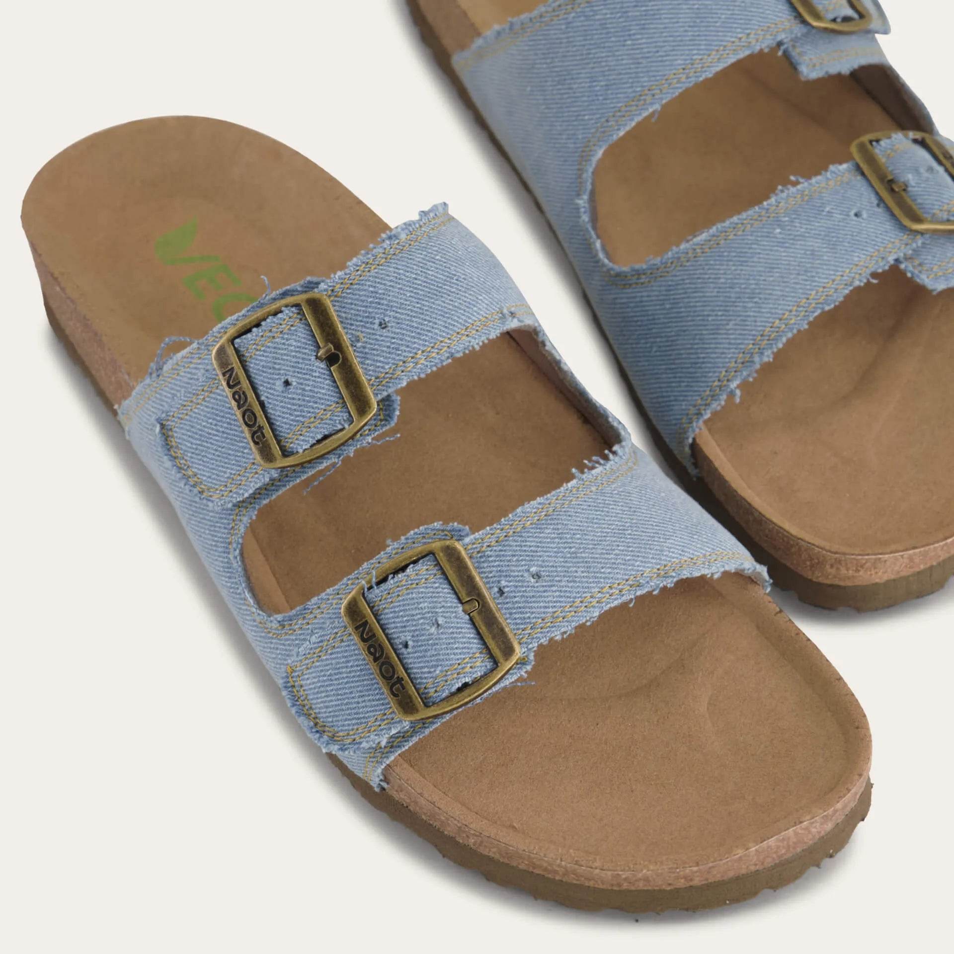 נעל שחר ויגן גבר ג'ינס בהיר - נאות ישראל