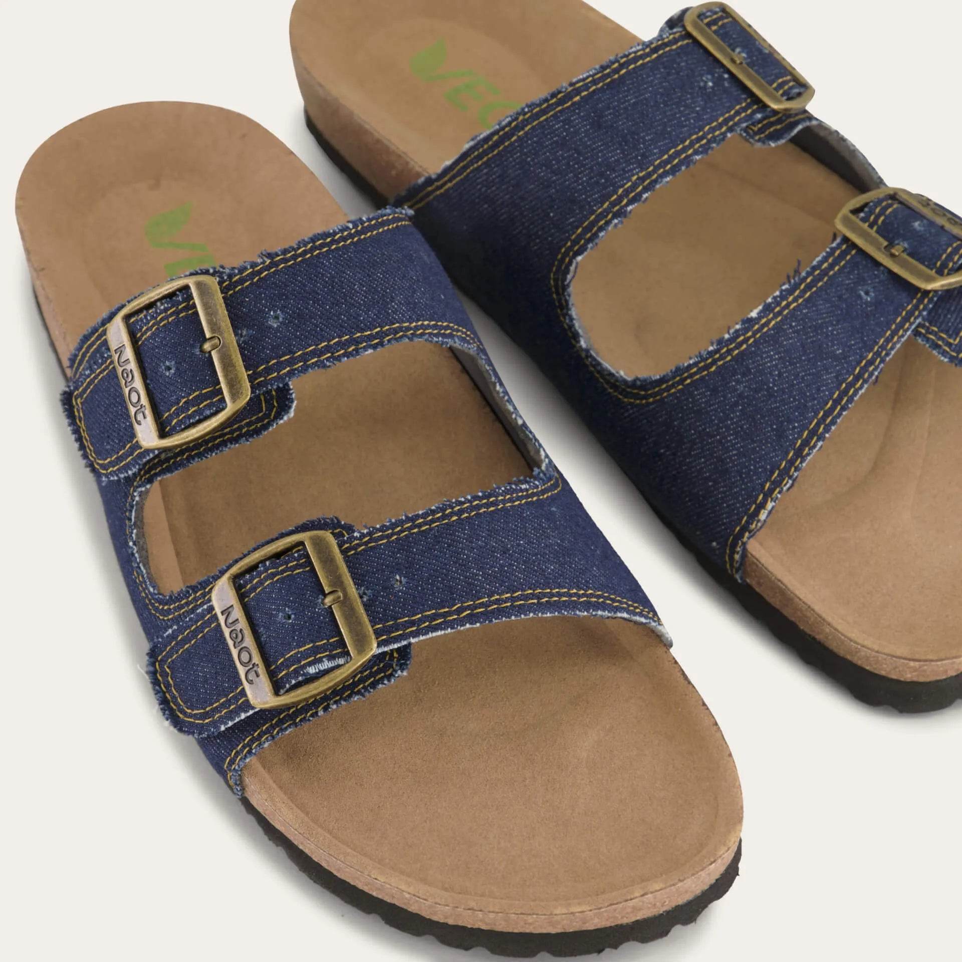 נעל שחר ויגן גבר ג'ינס כהה - נאות ישראל