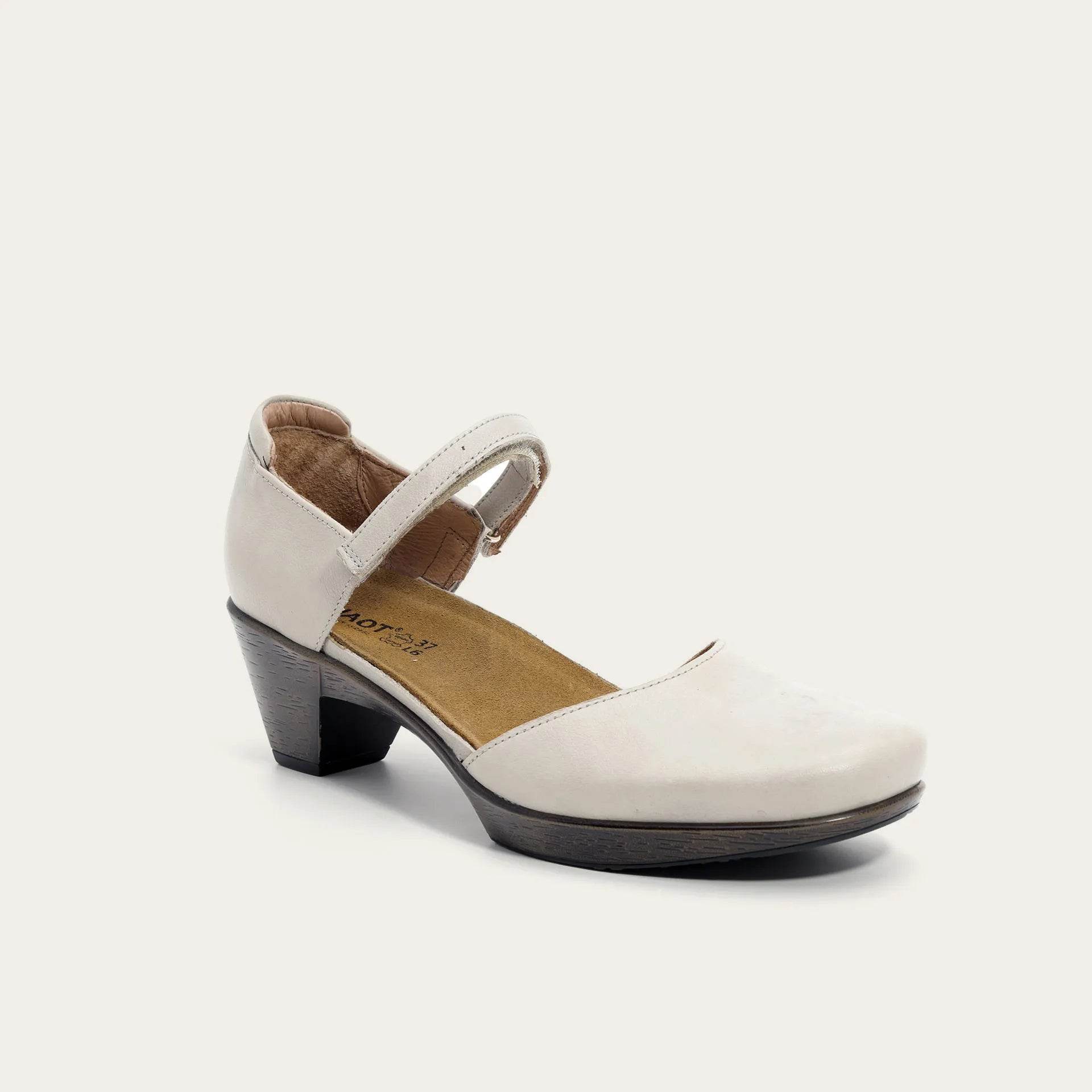 נעל קארמה עור אופ-וויט רך - נאות ישראל