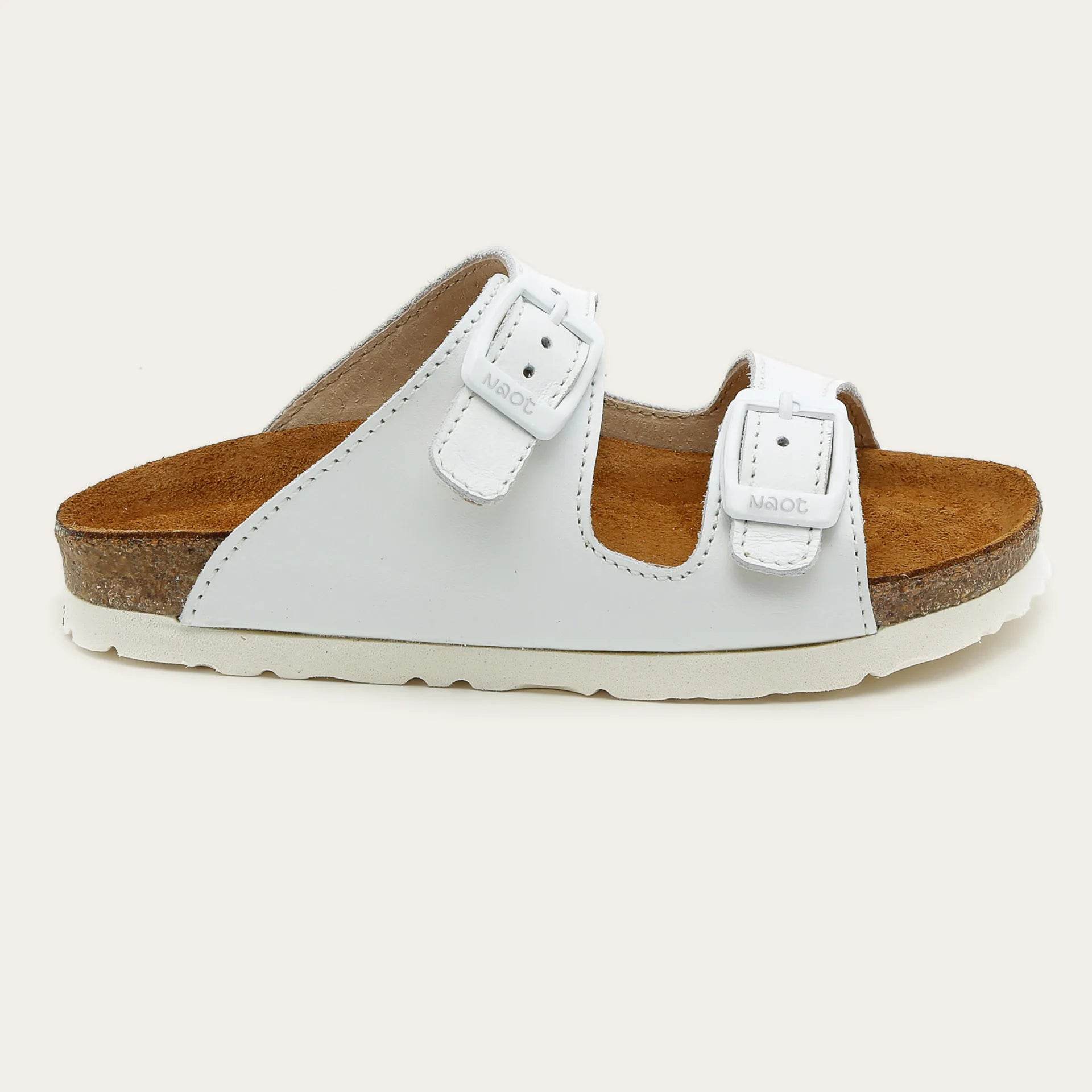 נעל שחר ילדים ע. לבן - נאות ישראל