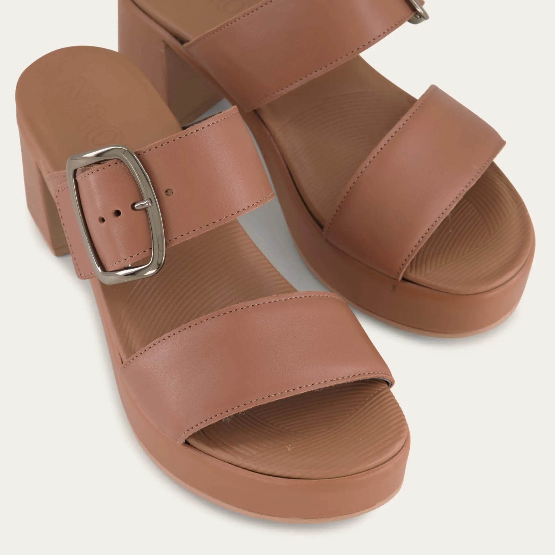 נעל סלב חום ערמונים - נאות ישראל