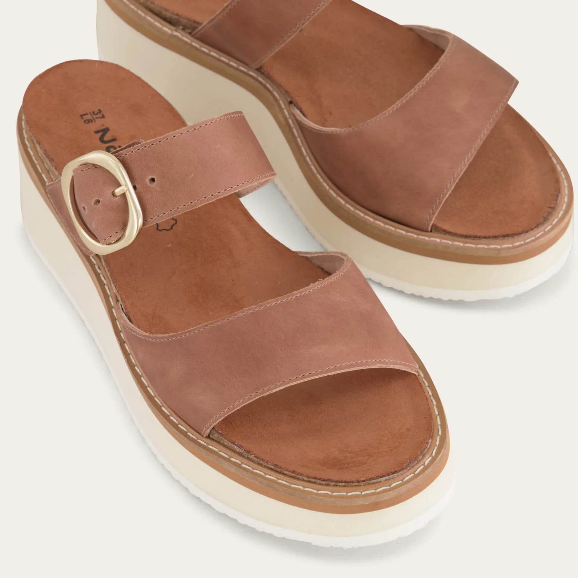 נעל חלווה ע.חום לאטה - נאות ישראל