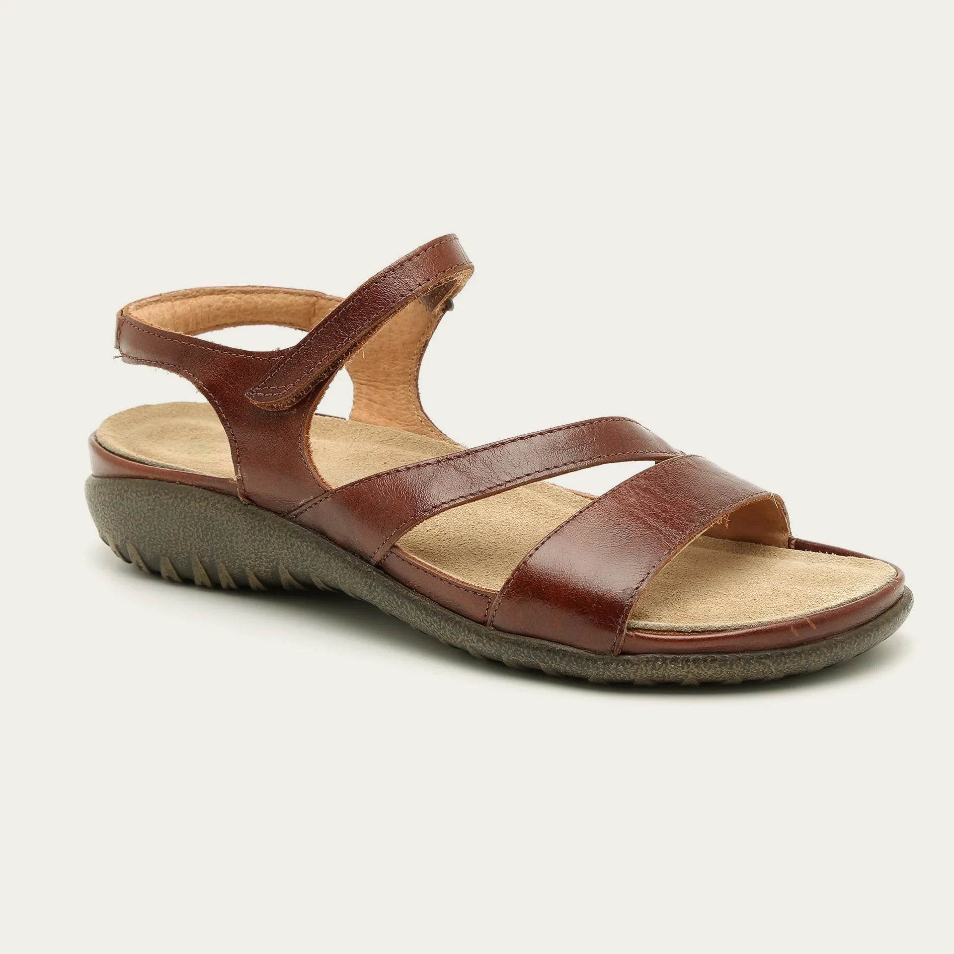 נעל אטרה ע.חום מזוודה - נאות ישראל