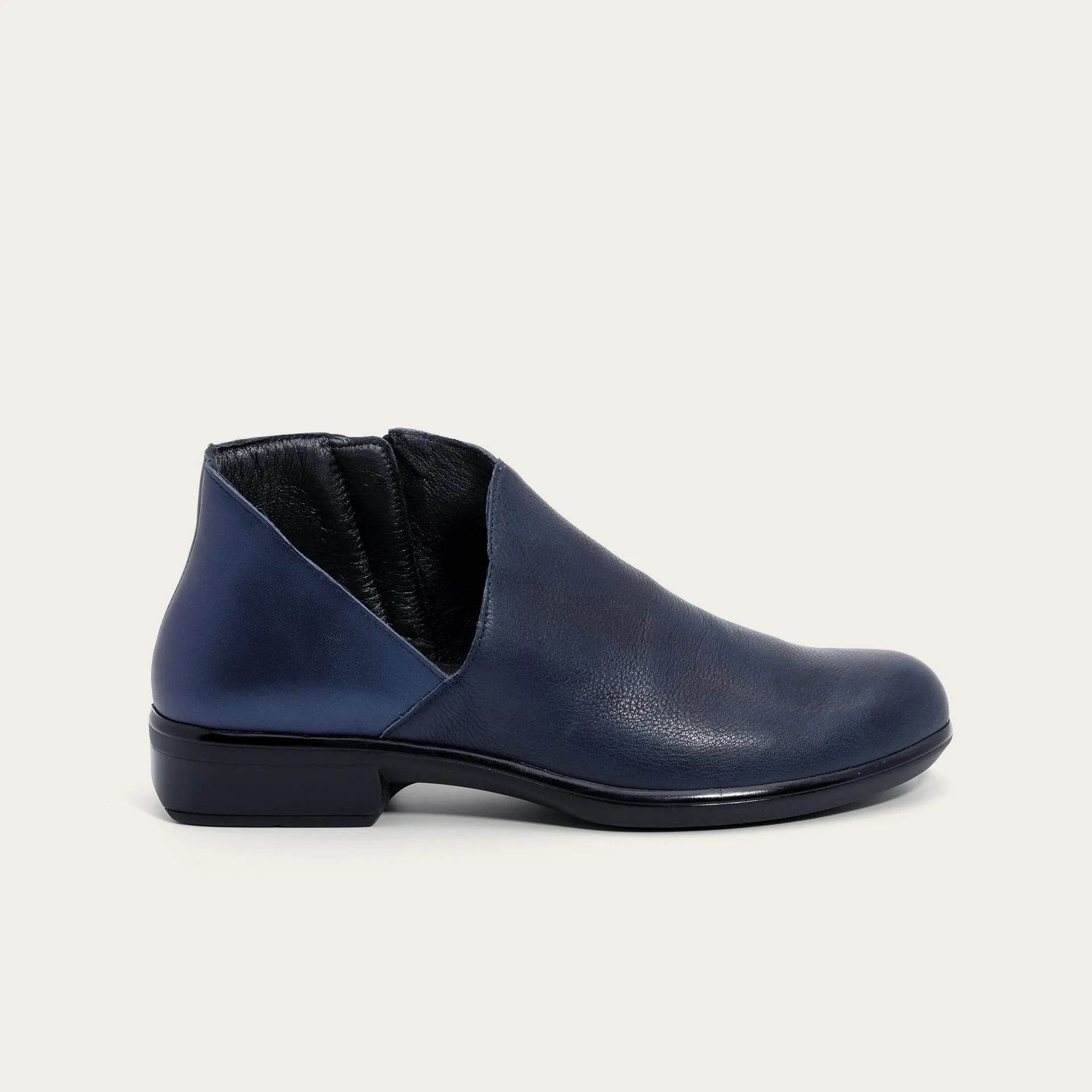 נעל באיאמו D11+D53 - נאות ישראל