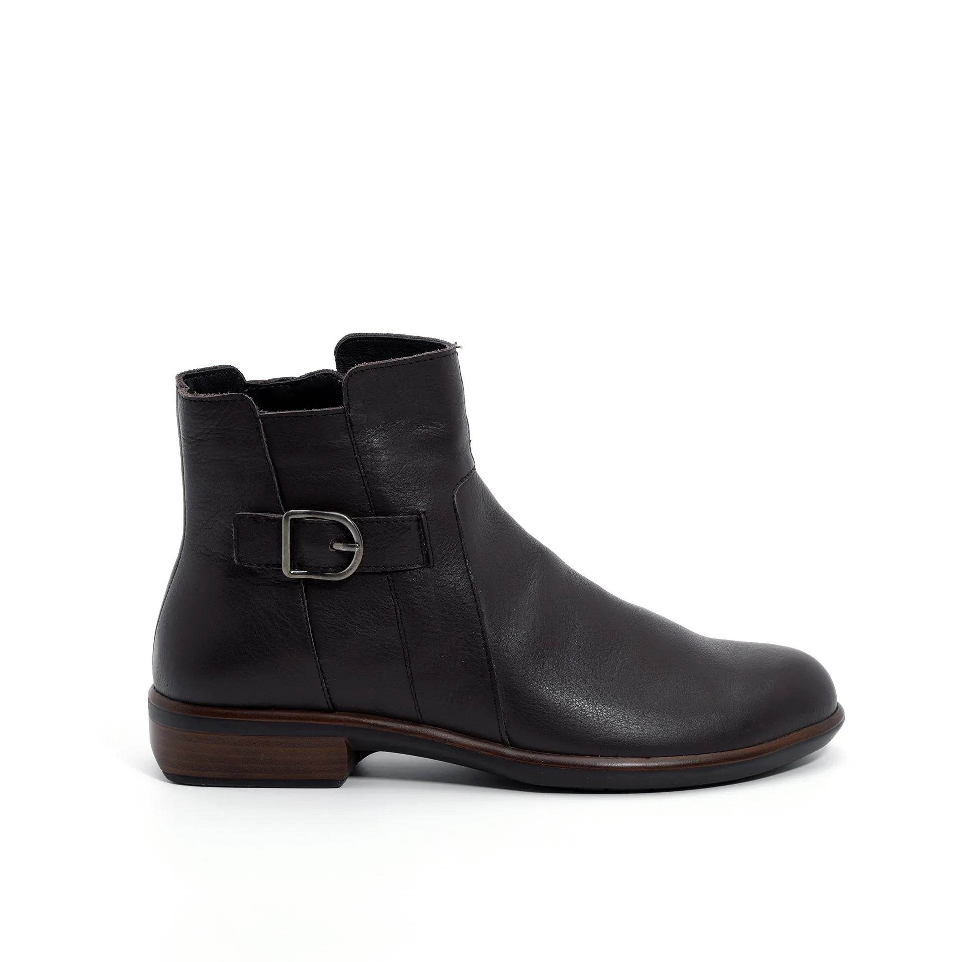 נעל מאסטרו ע.חום אטום מים - נאות ישראל