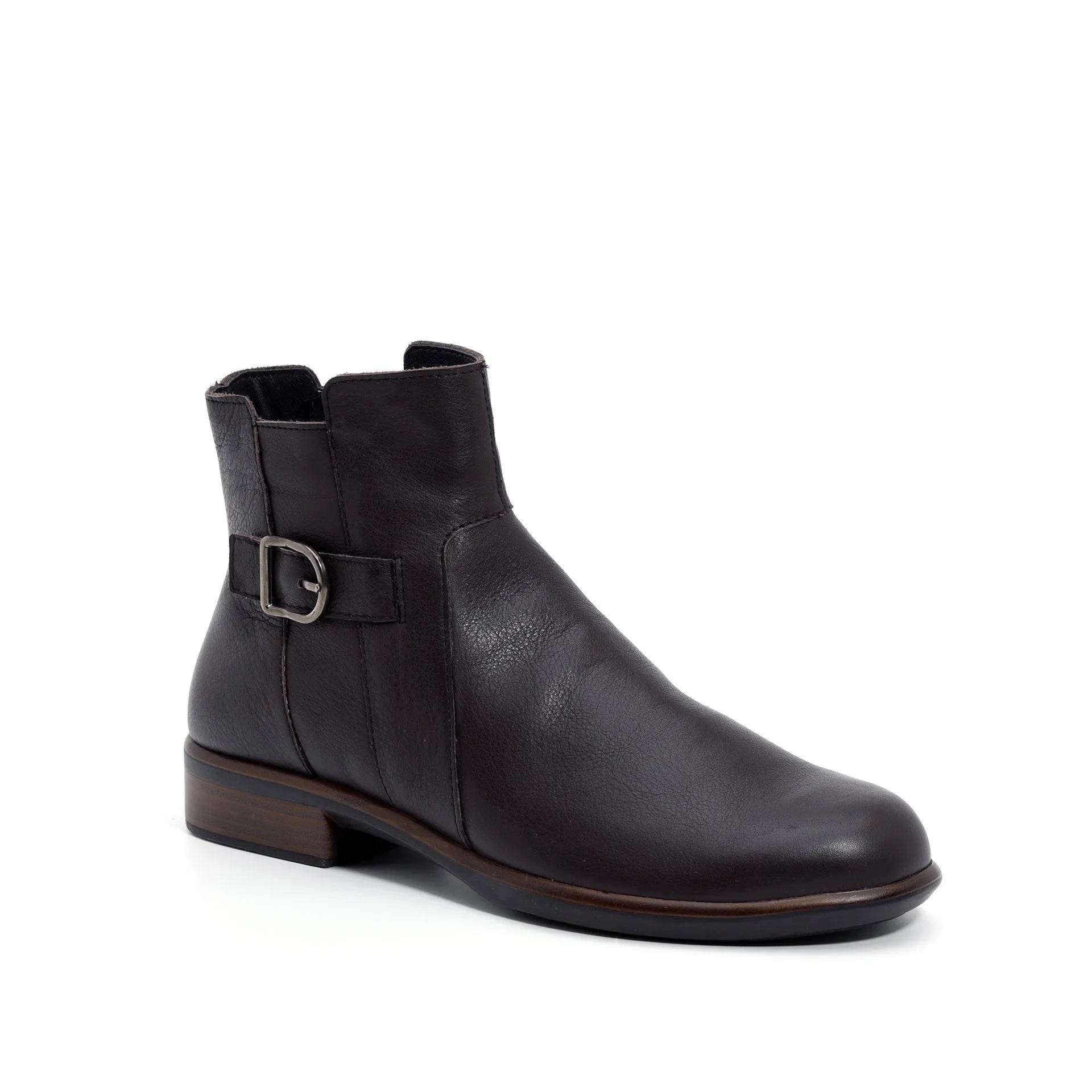 נעל מאסטרו ע.חום אטום מים - נאות ישראל