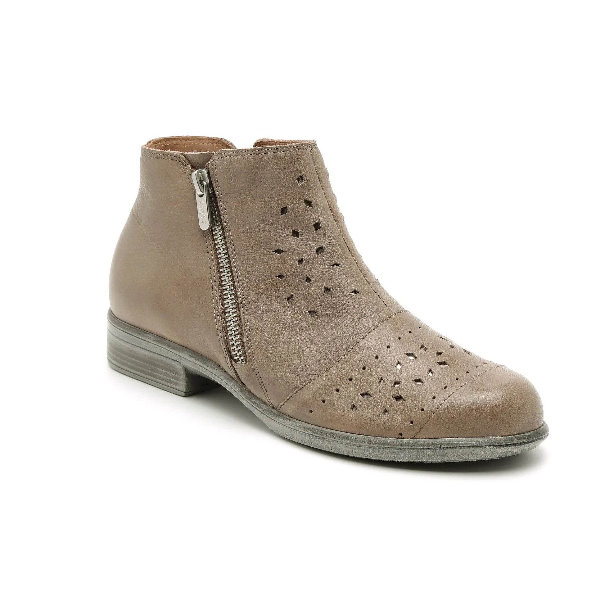 נעל מאטגי ש. 19E+H62 - נאות ישראל