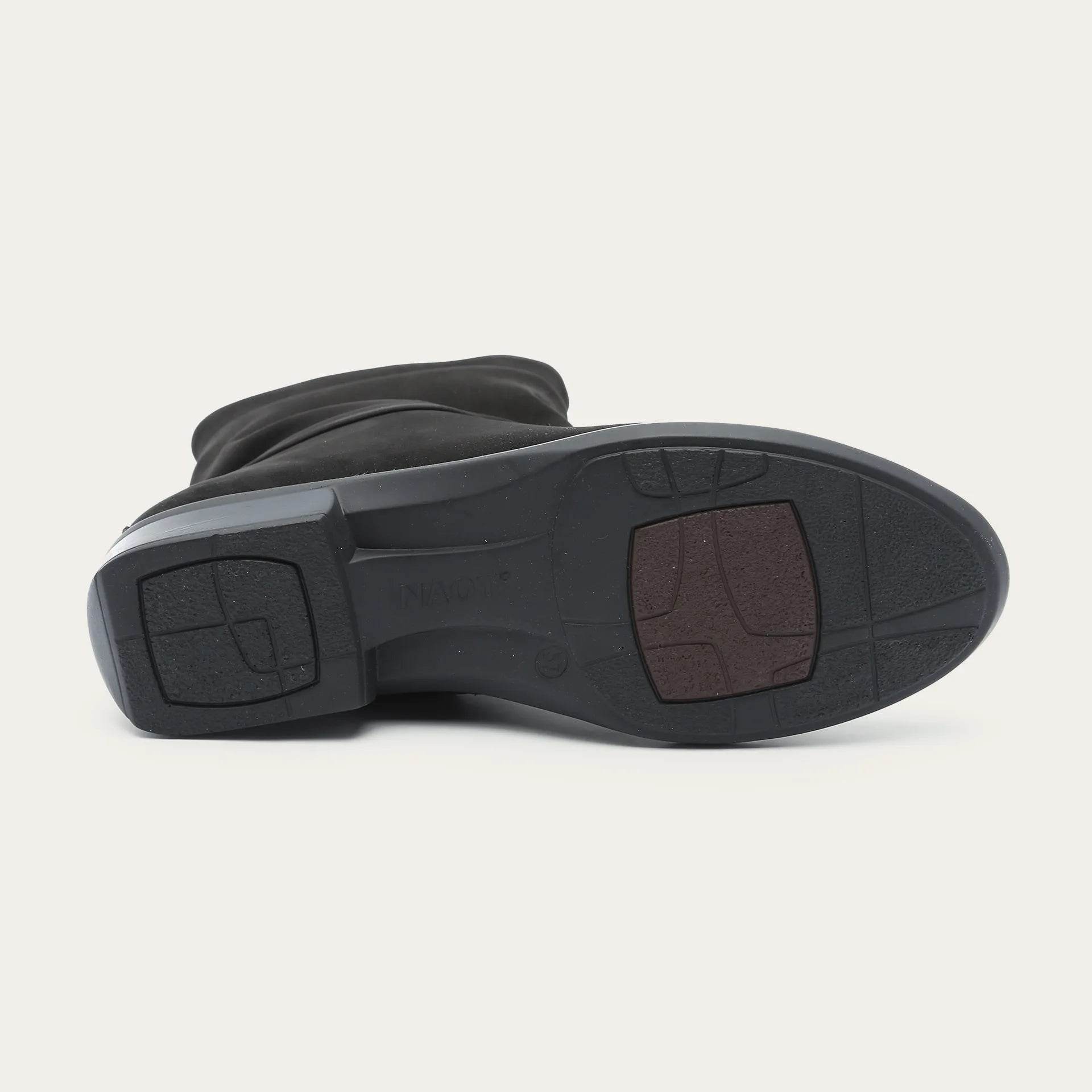 נעל בריסוטה נ.שחור קטיפתי - נאות ישראל