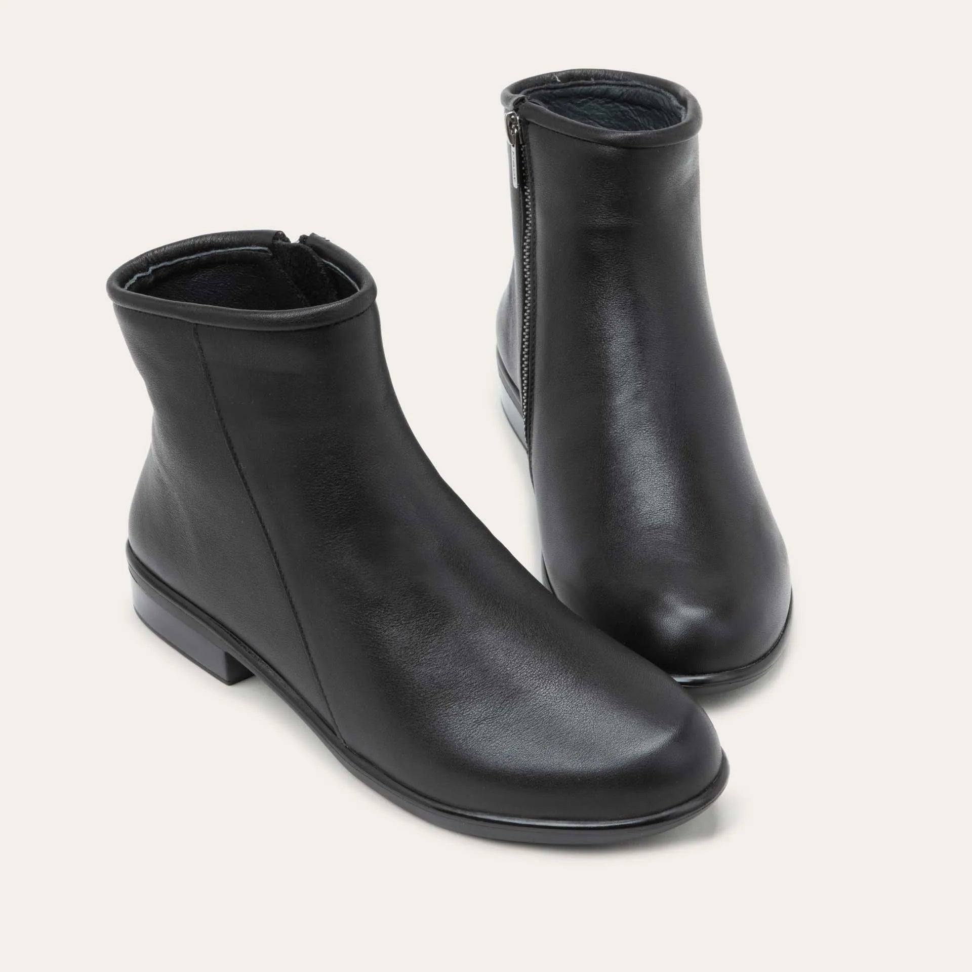 נורטר ע.שחור אטום מים