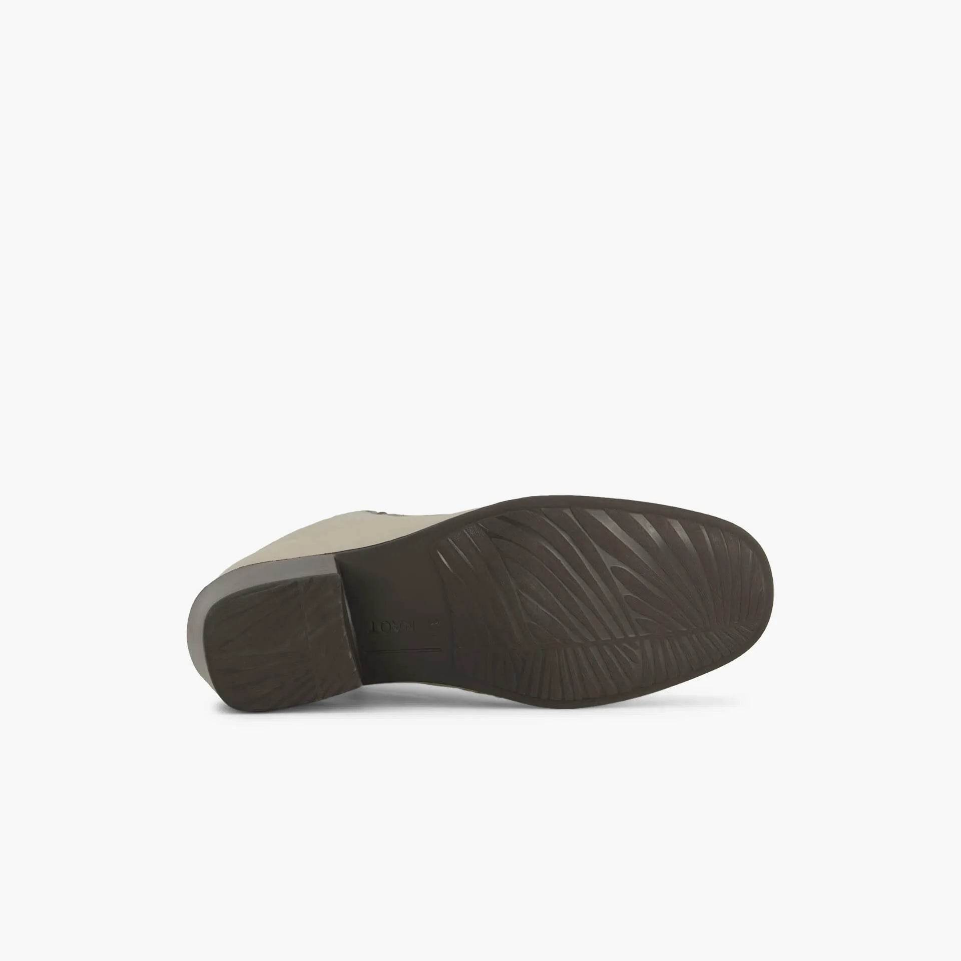 נעל אתיק עור אופ-וויט רך - נאות ישראל