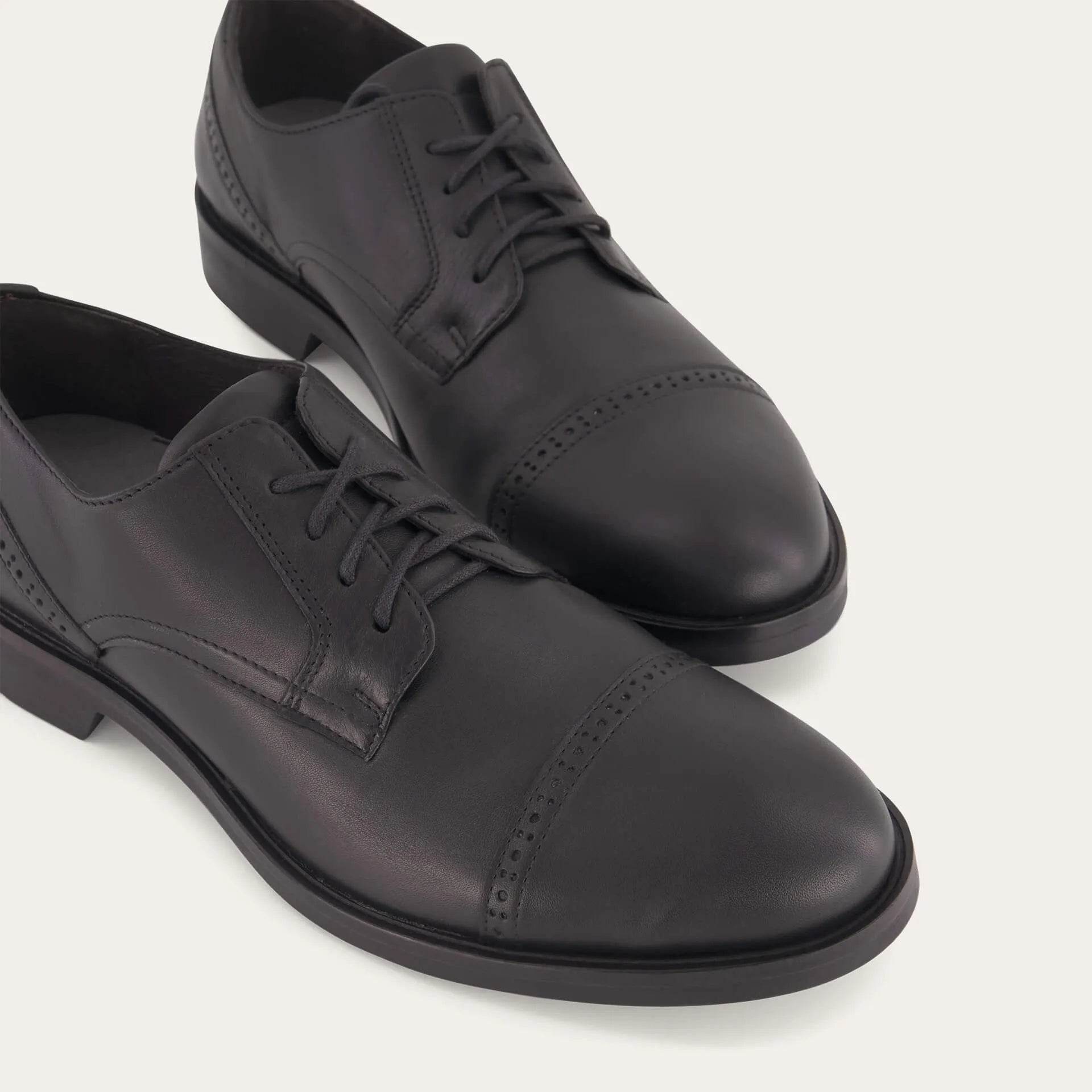 נעל בונדוס ע.שחור מט - נאות ישראל