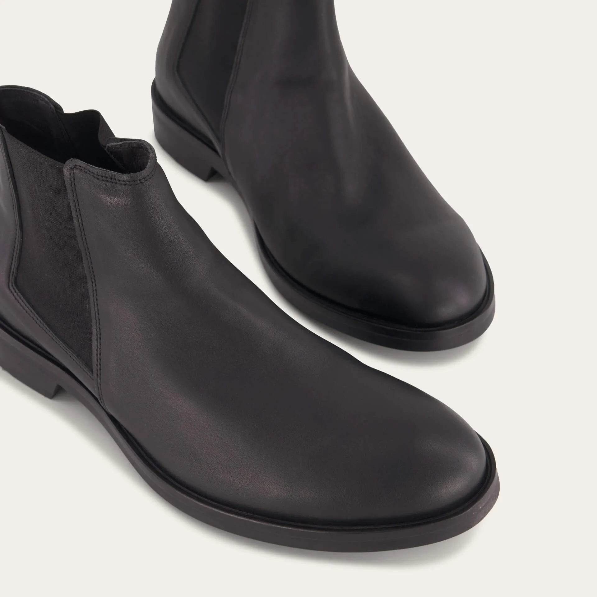 נעל וושינגטון ע.שחור מט - נאות ישראל