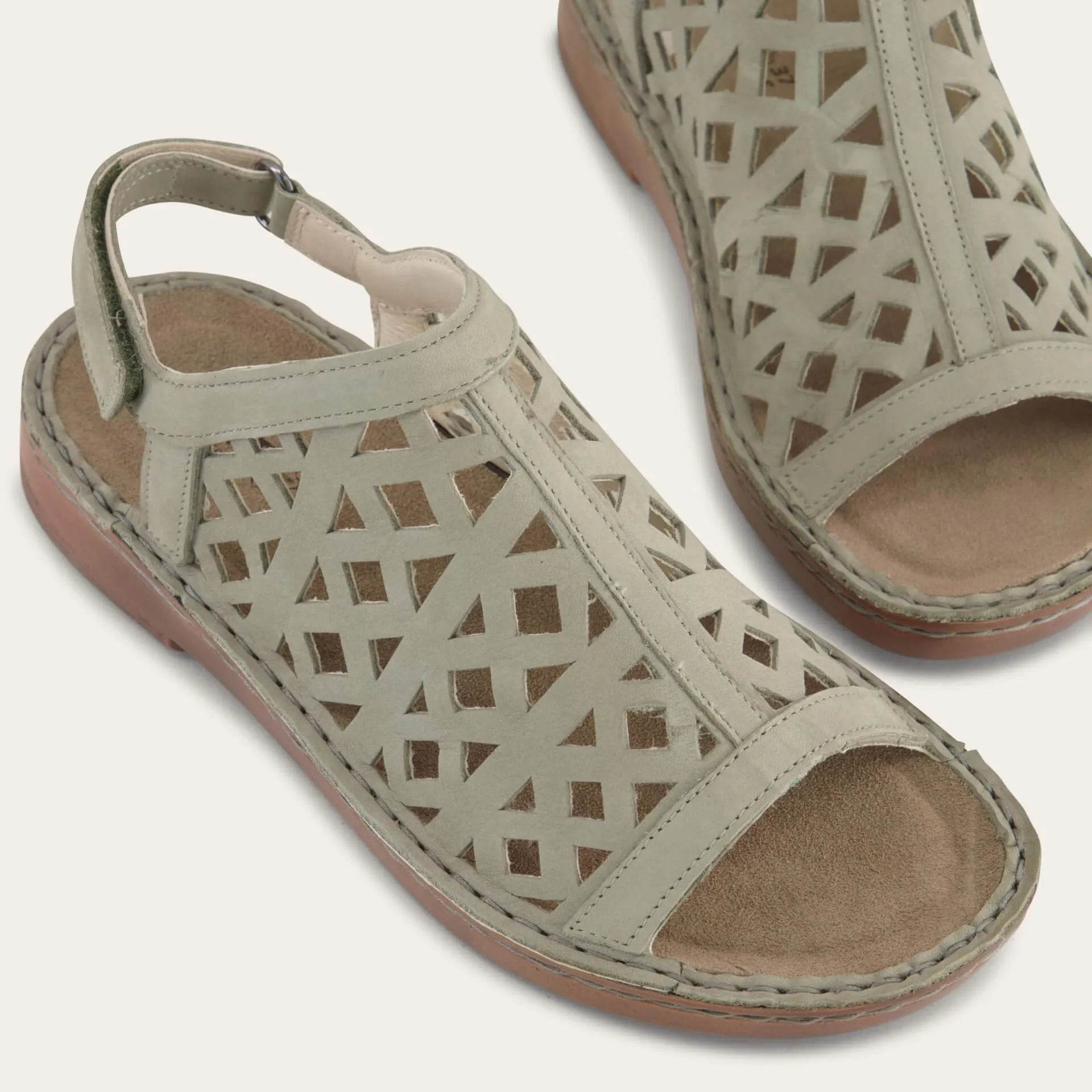 נעל אמאדורה נובוק מרווה -8 - נאות ישראל