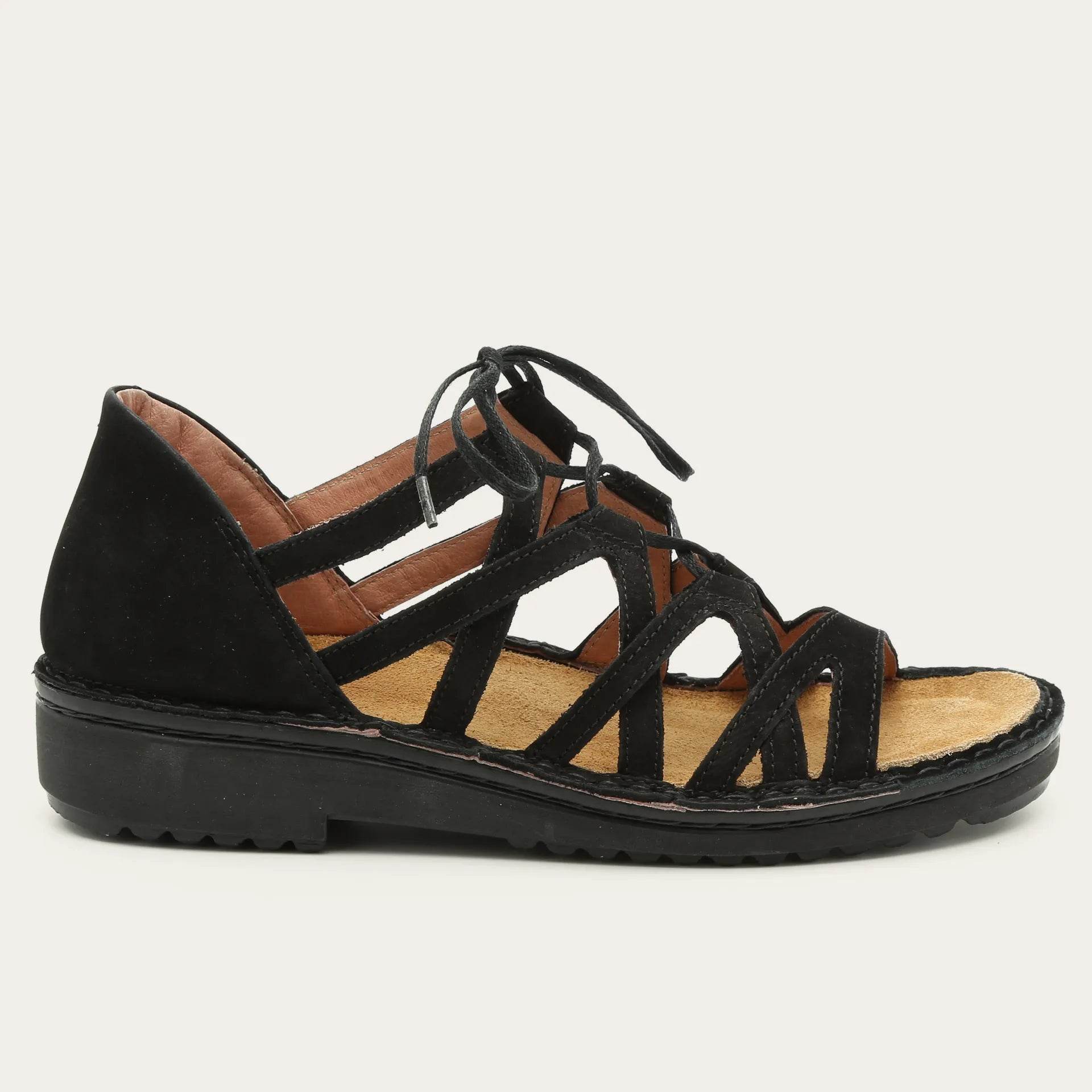 נעל וינקה נ.שחור קטיפתי - נאות ישראל