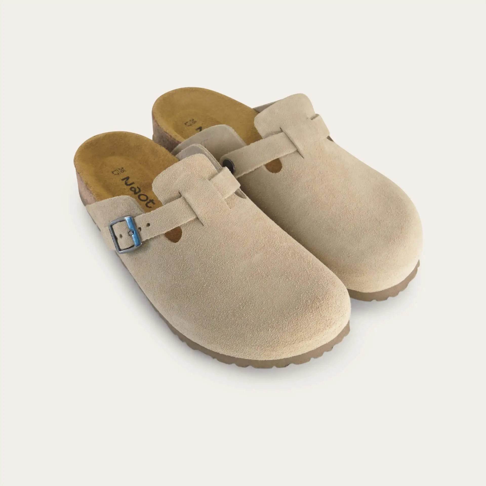 נעל אביבית זמש חום טבעי - נאות ישראל