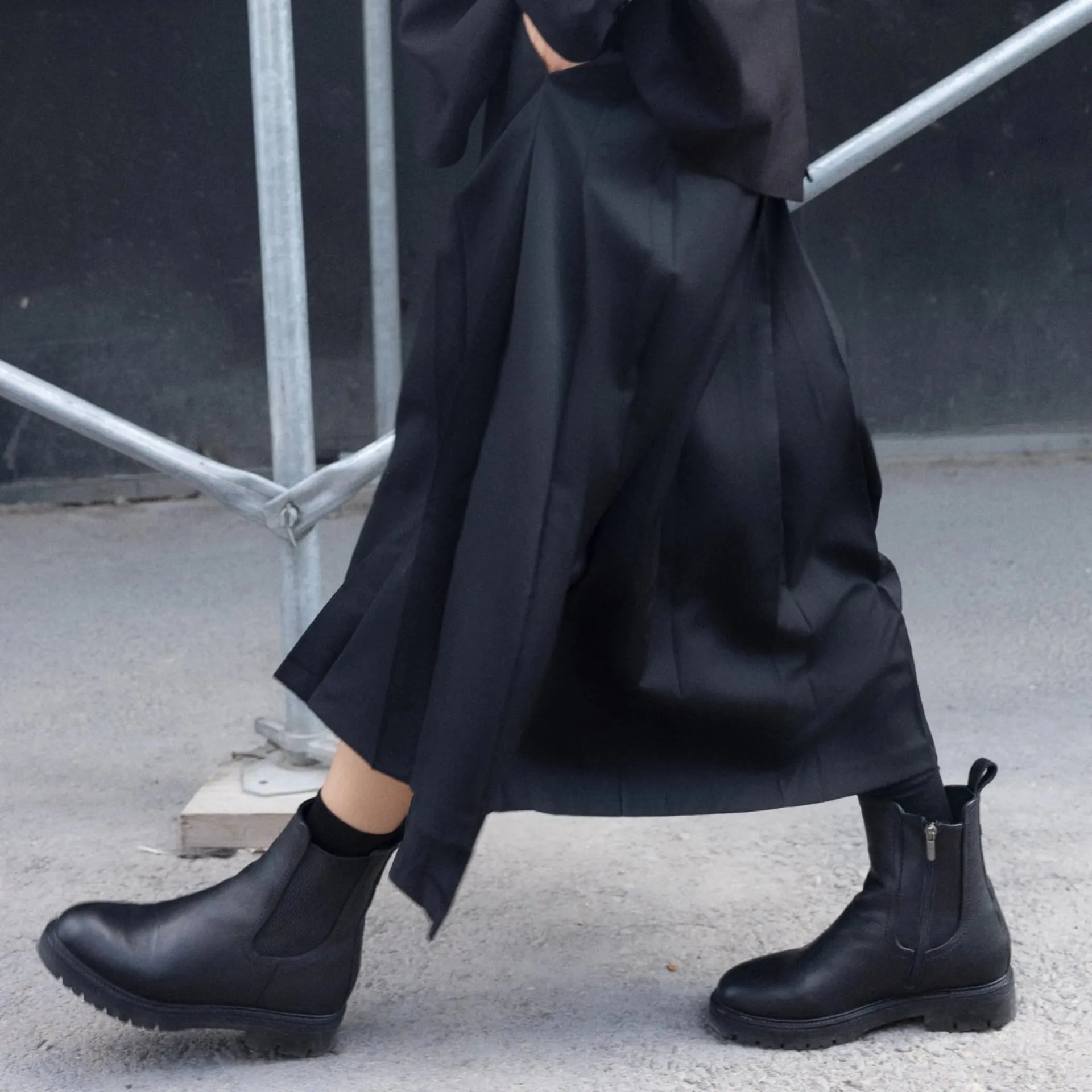 מיין BLACK LEATHER