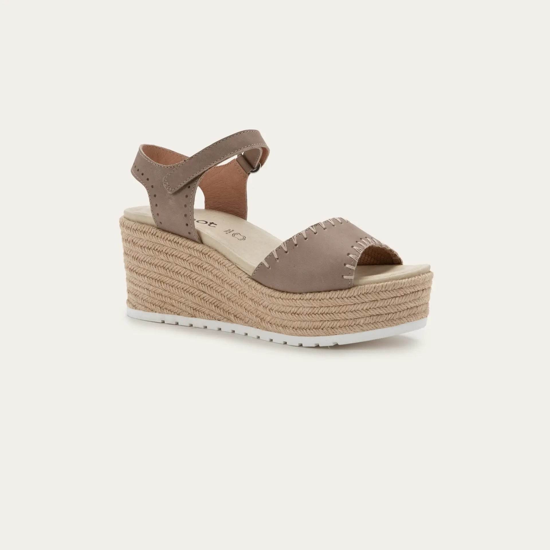 נעל בלאנס ע.בז' אקרו - נאות ישראל