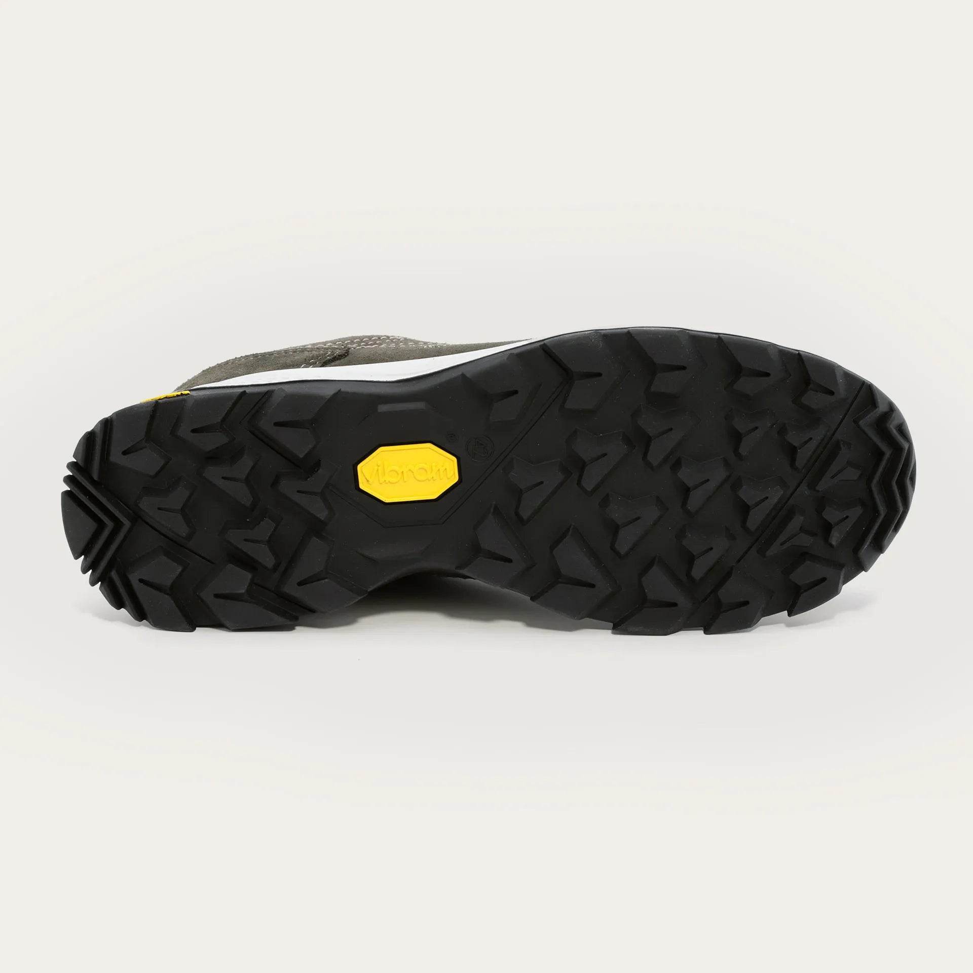 נעל אפור 050 HIKING 31815 MAKALU VIBRAM - נאות ישראל