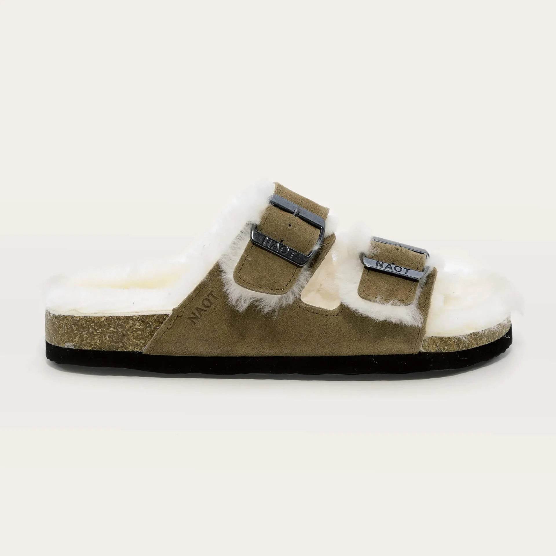 נעל שחר נשים FUR חום כהה - נאות ישראל