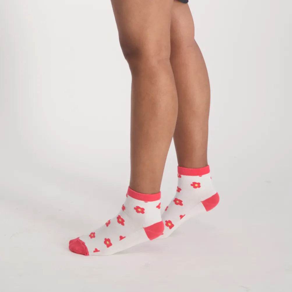 נעל גרבי כותנה נשים קיץ אדום לבן - נאות ישראל