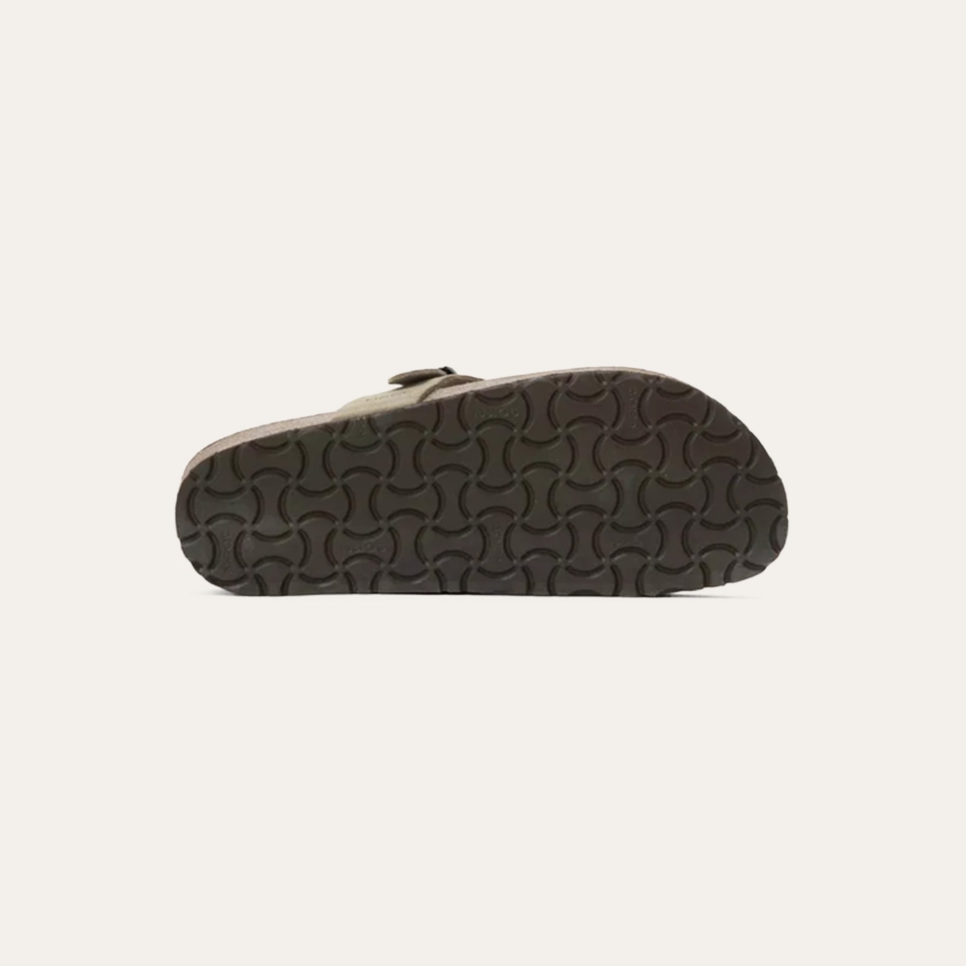 עומר גבר חום