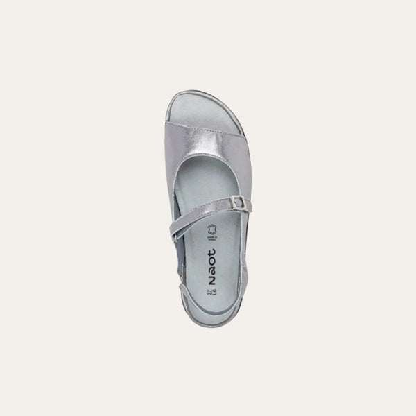 טוקה אפור